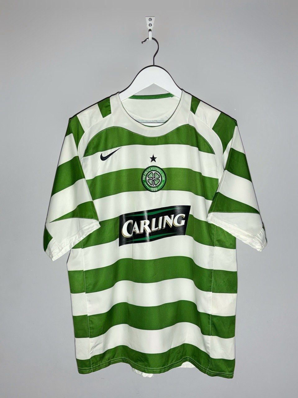 Nike 2009 Vintage Nike Celtic Soccer Jersey Carling Scottish Size US XL / EU 56 / 4 - 1 Thumbnail