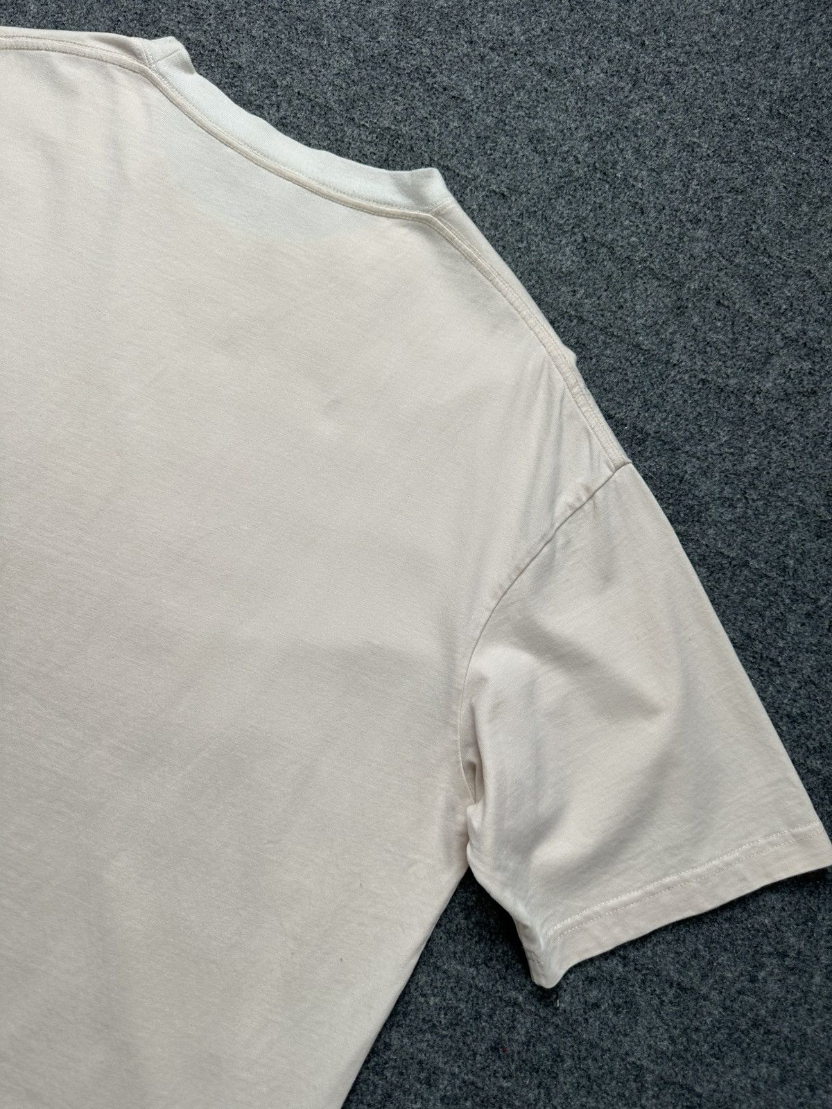 Balenciaga Balenciaga - UNIFIT SS21 Embroidered Chest Logo Chalky White Size US M / EU 48-50 / 2 - 7 Thumbnail