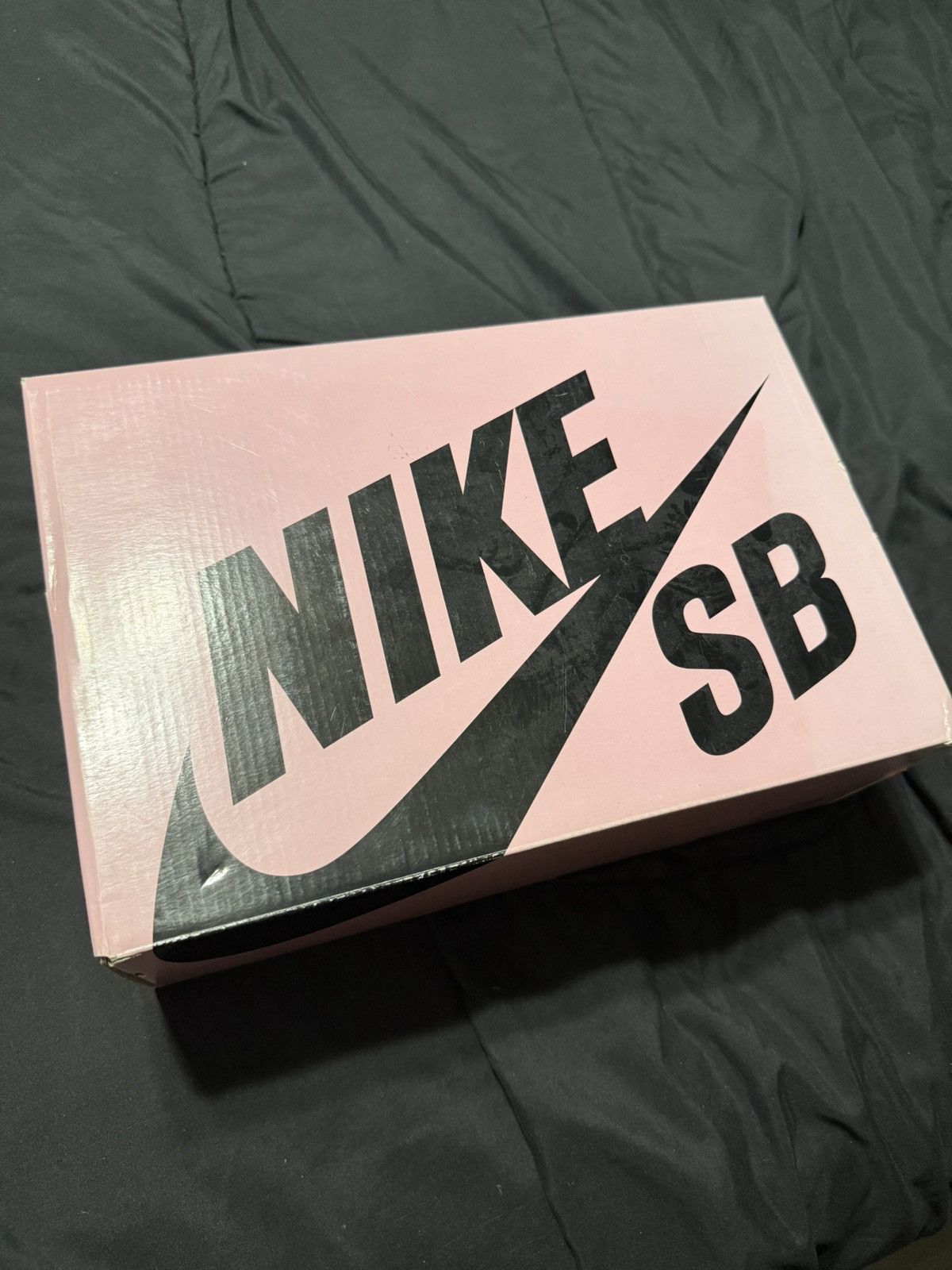 Nike Nike SB Dunk Low Pro x Jeff Staple Panda Pigeon Size US 10 / EU 43 - 15 Thumbnail