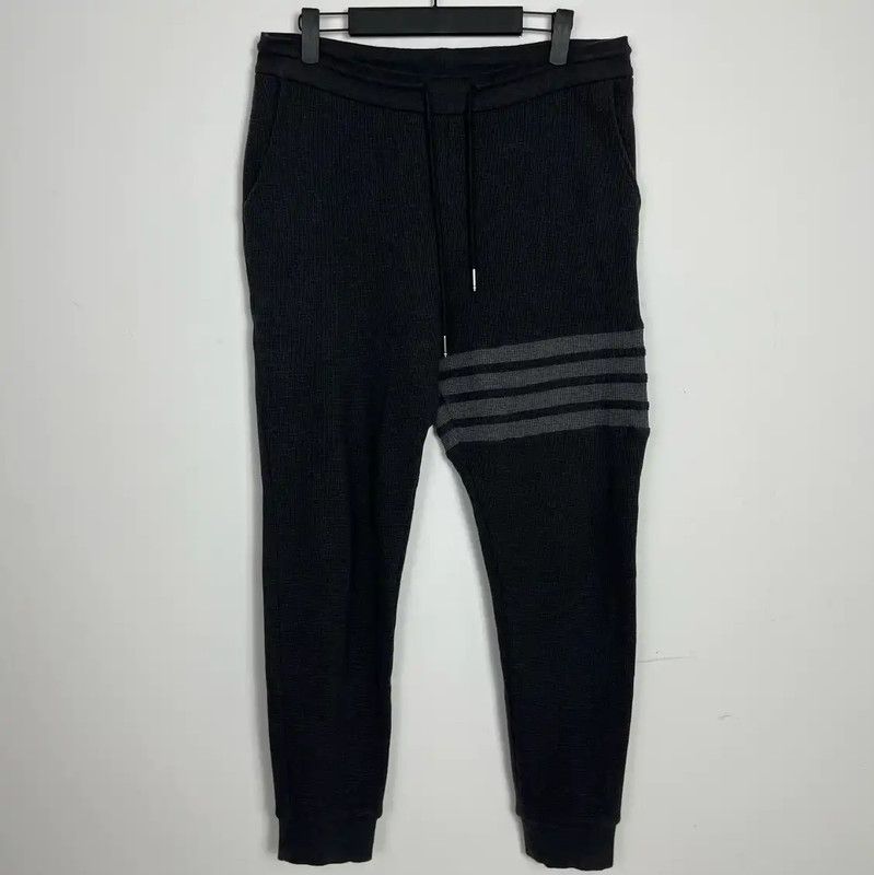 Thom Browne Thom Browne Black Cotton Casual Pants for Men 0089 Size US 28 / EU 44 - 1 Thumbnail