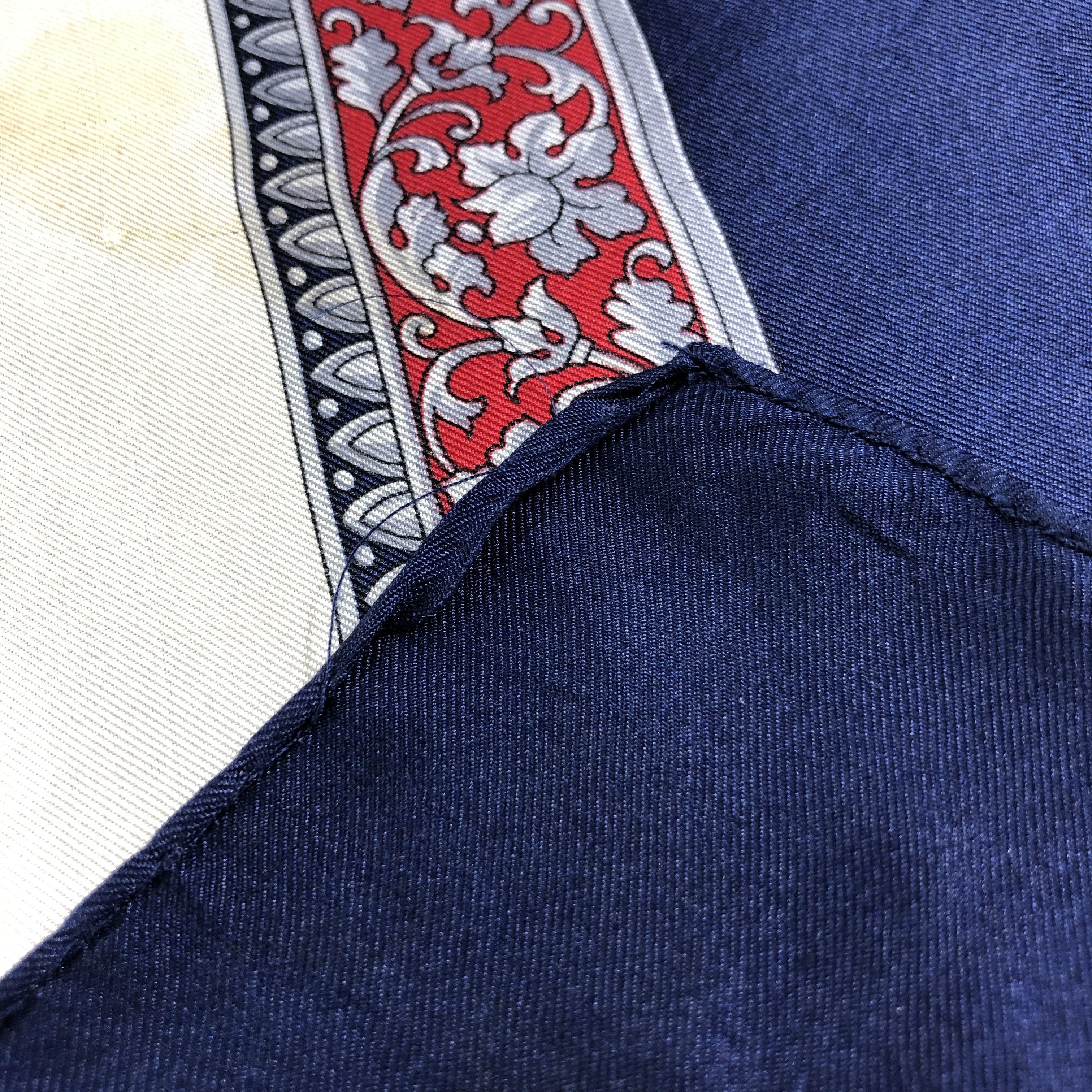 Vintage Luxury Design Silk Scarf M558 Size ONE SIZE - 6 Thumbnail