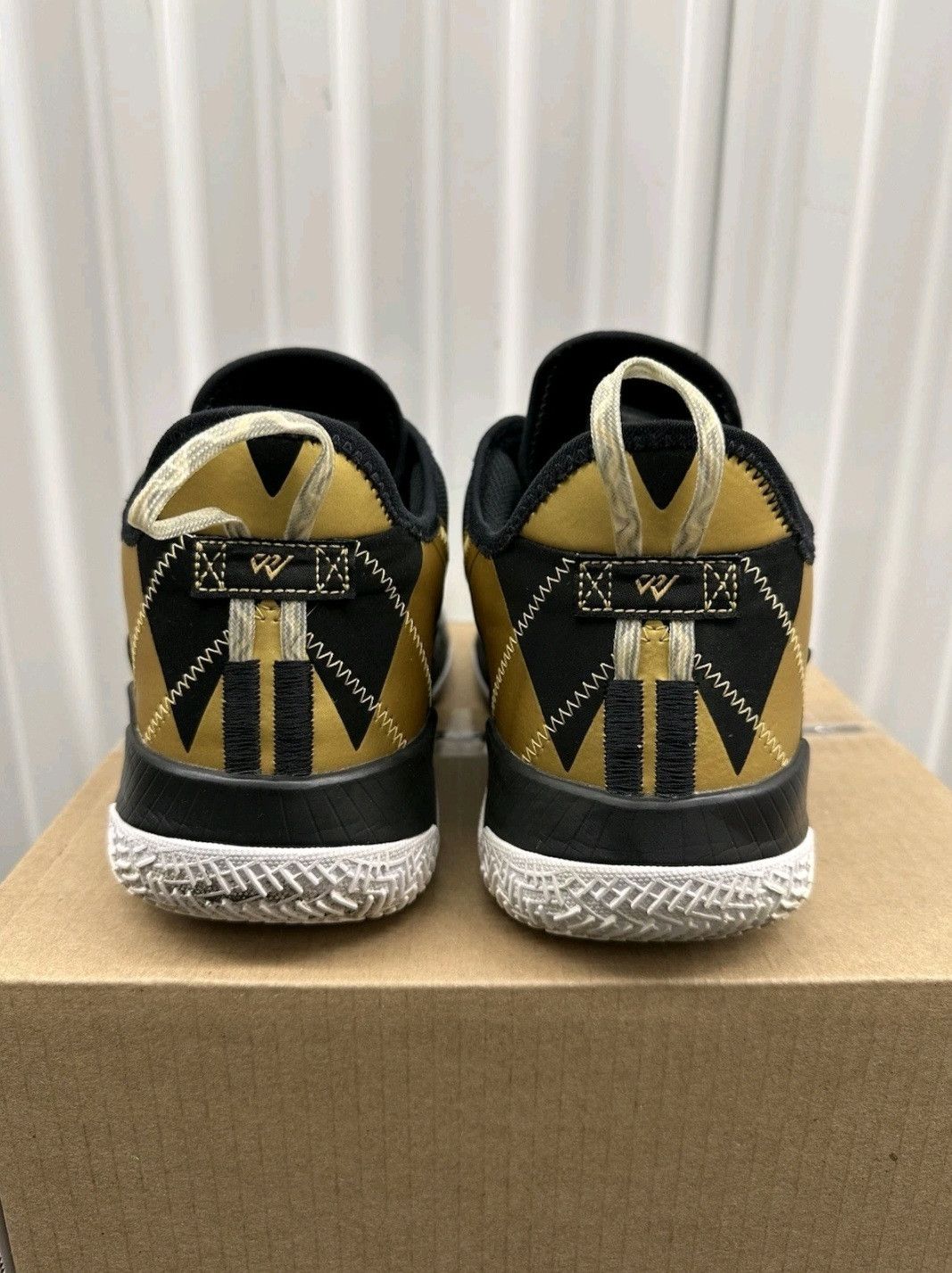 Jordan Brand Nike Air Jordan One Take 2 Black Metallic Gold Size 11.5 Men Size US 11.5 / EU 44-45 - 5 Thumbnail