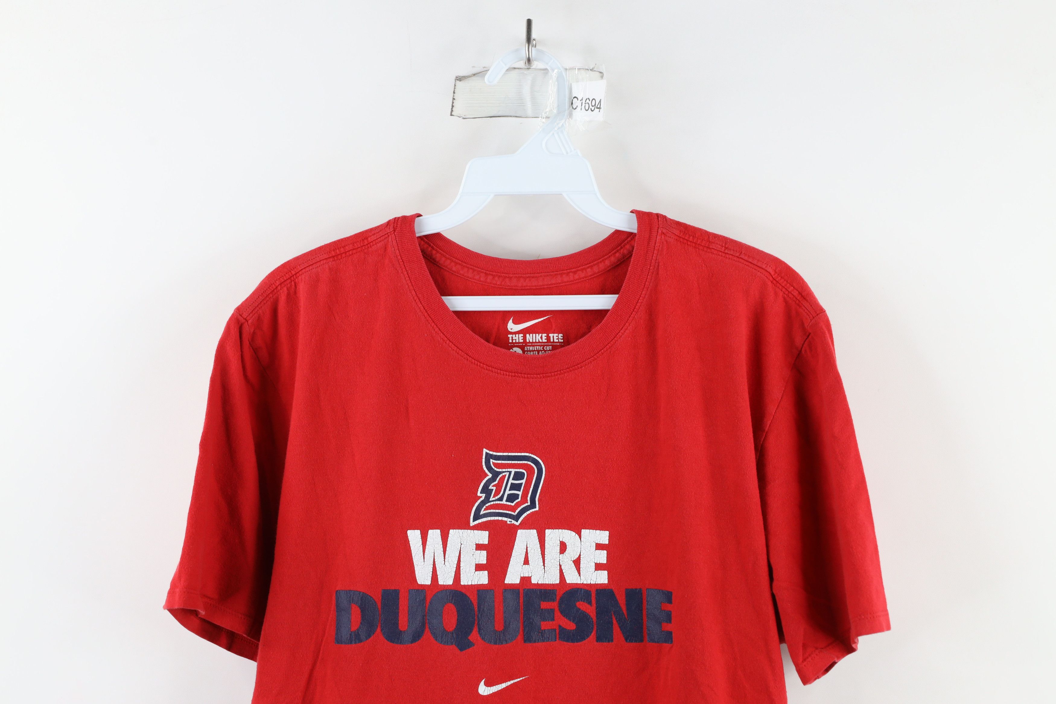 Nike × Vintage Vintage Nike Center Swoosh Duquesne University T-Shirt Red Size US L / EU 52-54 / 3 - 2 Thumbnail