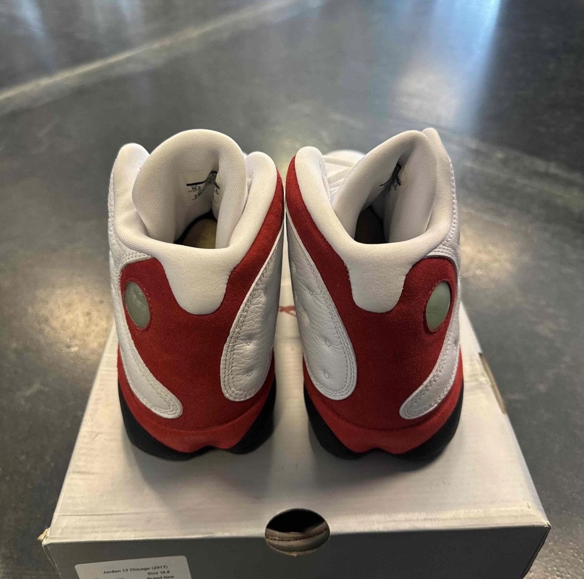 Nike Jordan 13 Chicago (2013) Size US 10.5 / EU 43-44 - 4 Thumbnail
