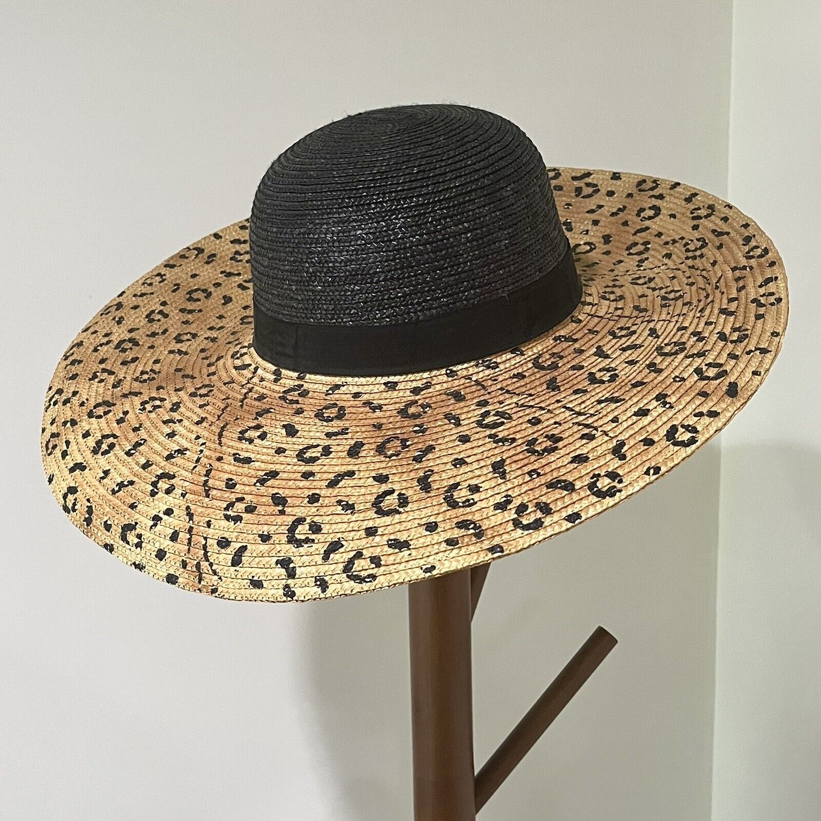 Liz Claiborne Liz Claiborne Floppy Brim Straw Sun Hat Black Cheetah Print Size ONE SIZE - 5 Thumbnail