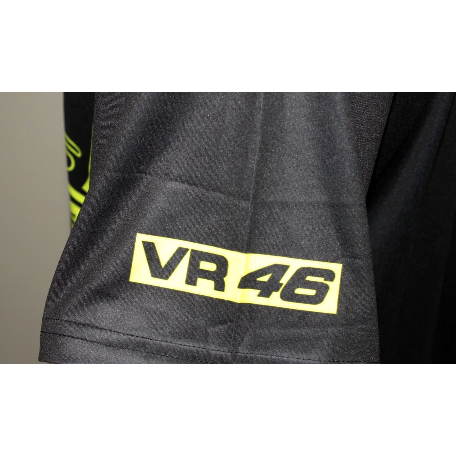 Yamaha VINTAGE Yamaha Italy MotoGP moto racing shirt Mens XL Multicoloured Size US XL / EU 56 / 4 - 3 Thumbnail