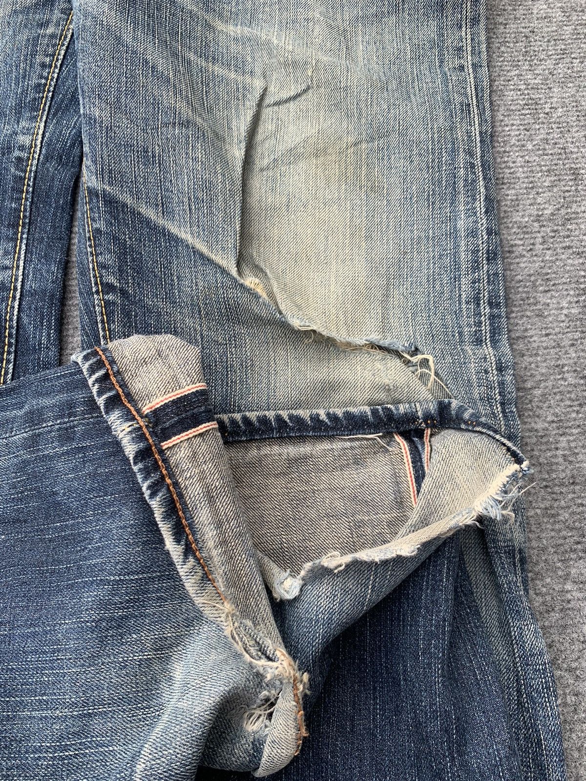 Edwin Distressed Edwin selvedge nice faded blue. Size US 32 / EU 48 - 9 Thumbnail