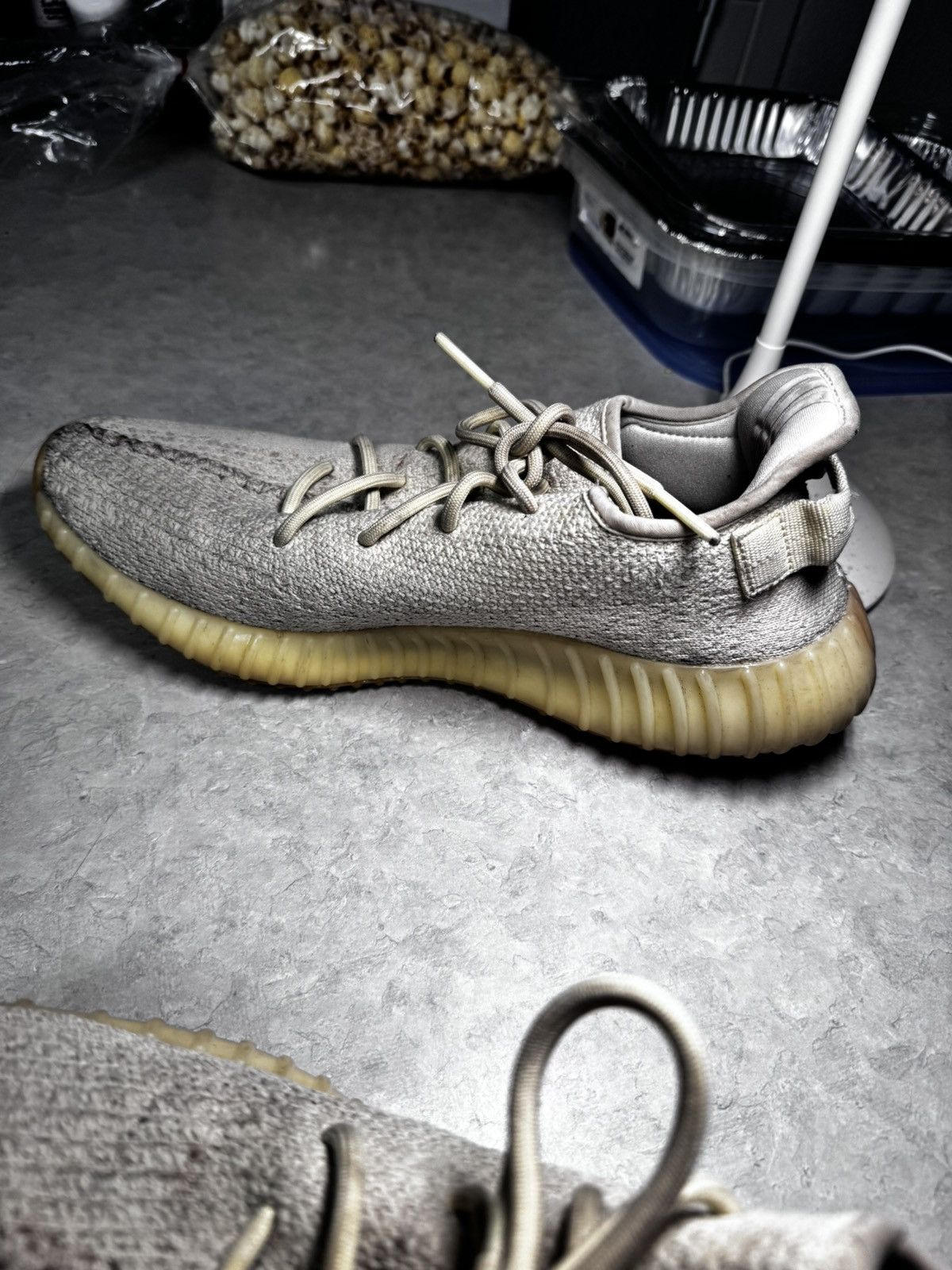 Yeezy Yeezy Boost 350 V2 “Butter” – Size 11 Size US 11 / EU 44 - 7 Thumbnail
