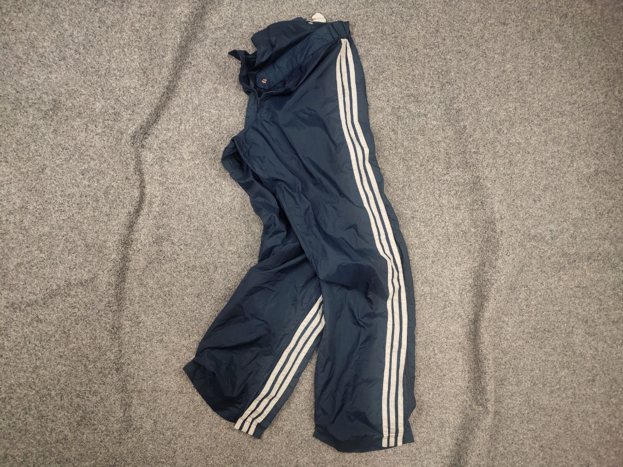 Adidas Vintage 80's Adidas Track Pants baggy Navy Blue 3-Stripes Size US 32 / EU 48 - 1 Thumbnail
