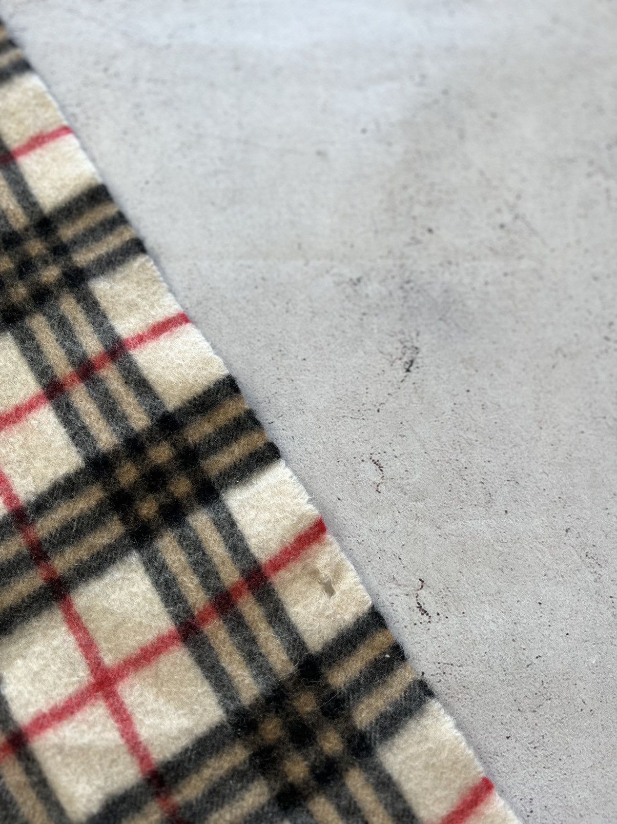 Burberry Burberrys Of London Vintage Scarf 100% Cashmere England Size ONE SIZE - 4 Thumbnail
