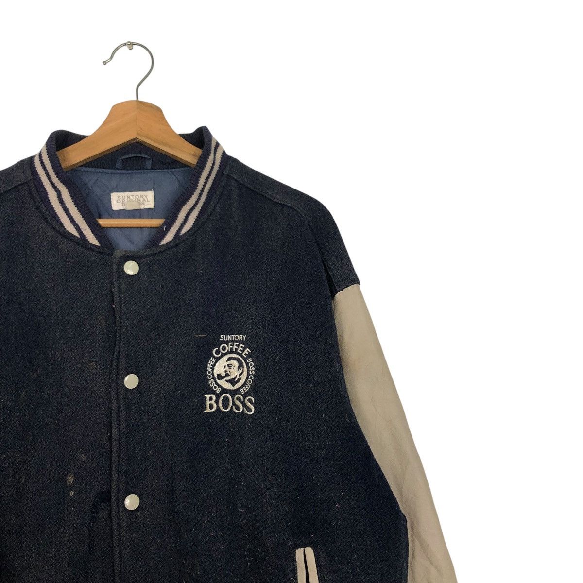 Japanese Brand 🔥VINTAGE BOMBER JACKET SUNTORY BOSS COFFEE BIG LOGO Size US M / EU 48-50 / 2 - 8 Thumbnail