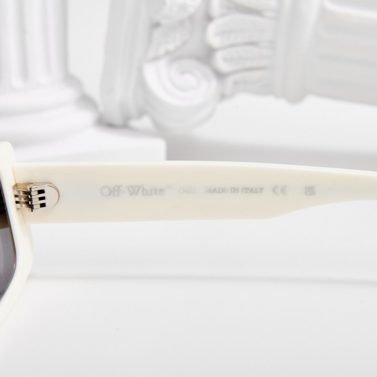 Off-White OFF WHITE ARTHUR WHITE SUNGLASSES Size ONE SIZE - 4 Thumbnail