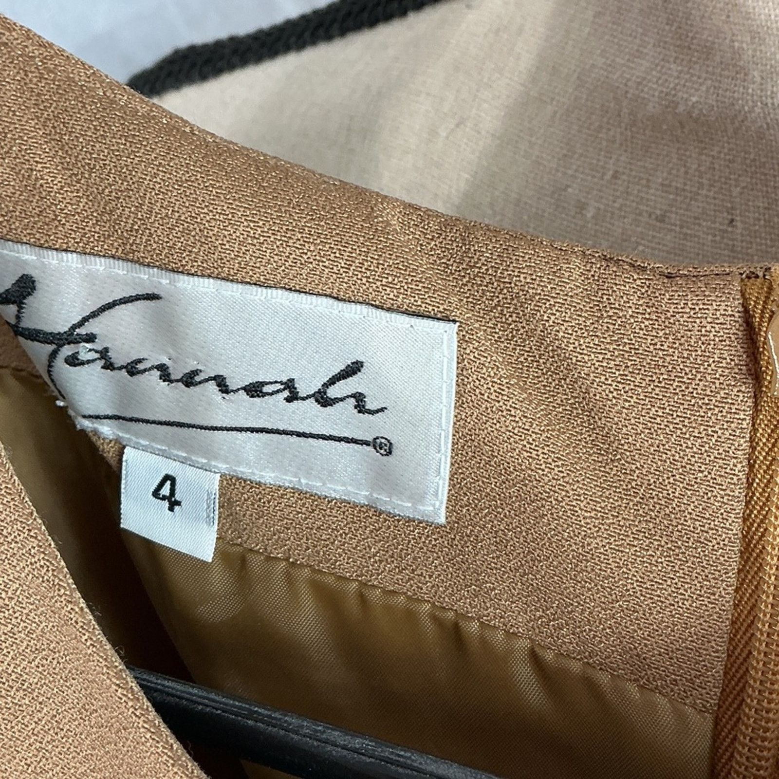 Other Kannah Tan Sleeveless Shift Dress –Classic Minimalist Size 4 Size S / US 4 / IT 40 - 2 Thumbnail