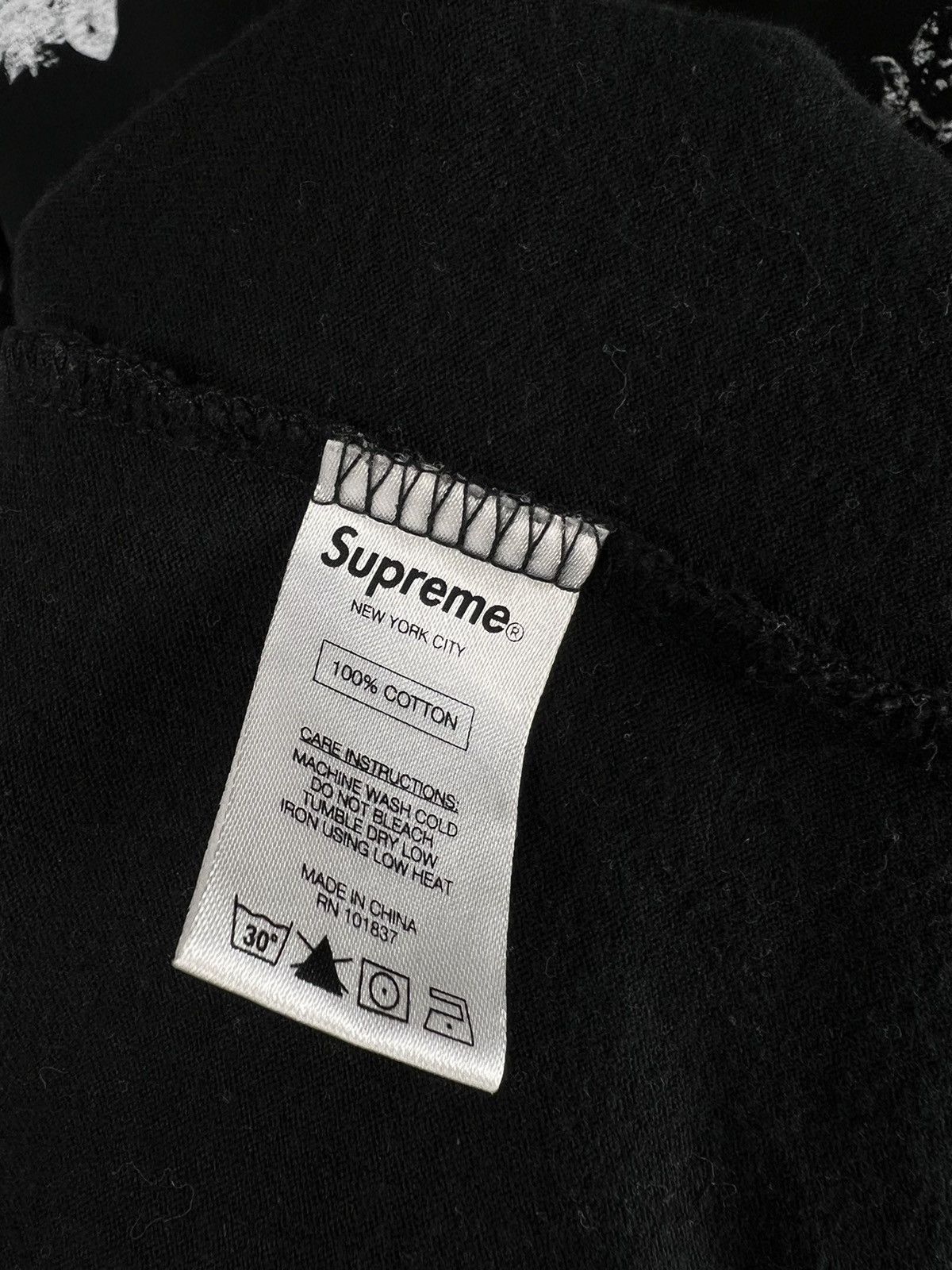 Supreme All over tee L Size US M / EU 48-50 / 2 - 10 Thumbnail