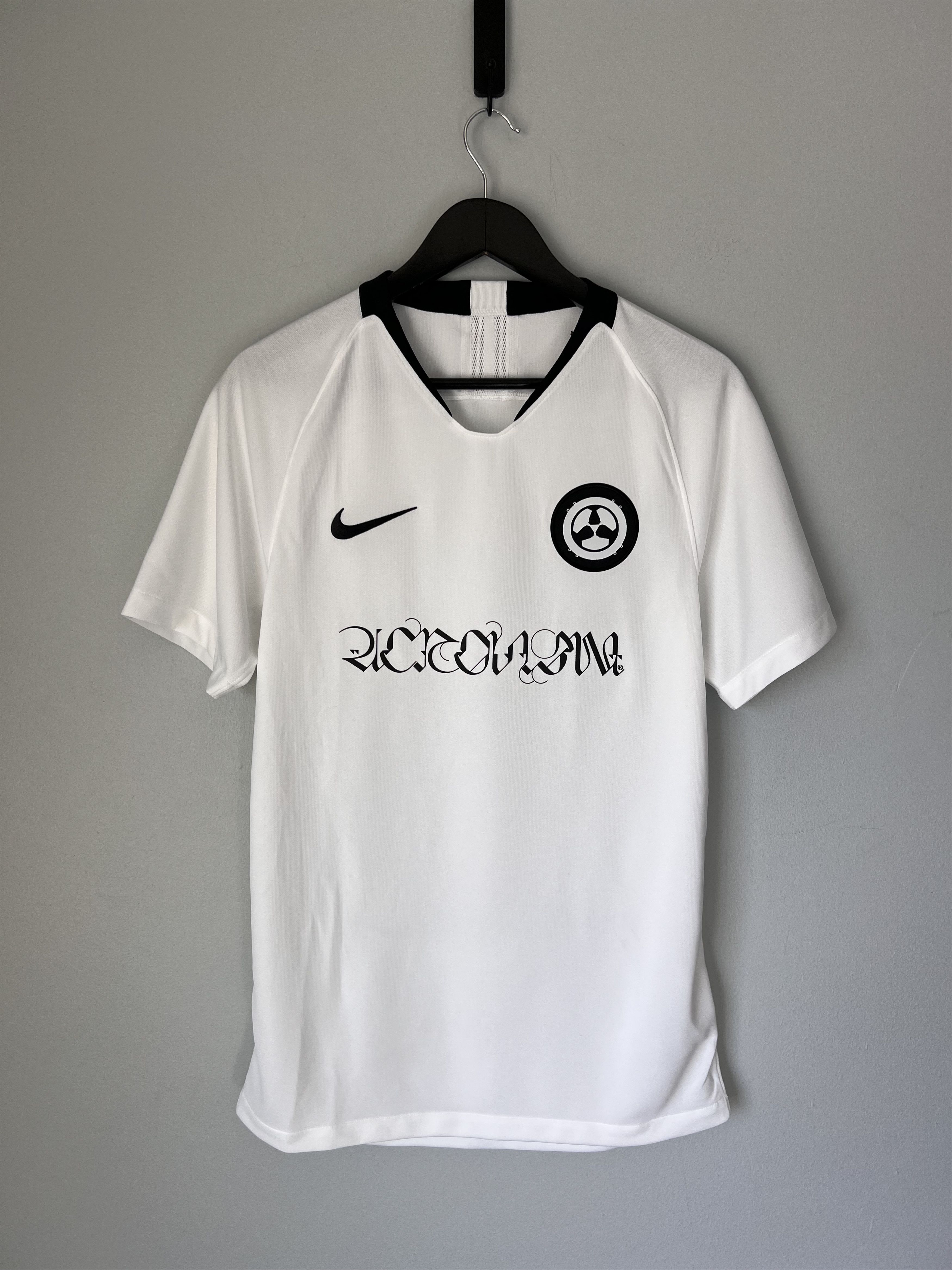 Acronym × Nike Acronym Nike Stadium Uniform Jersey in White Size US S / EU 44-46 / 1 - 1 Thumbnail