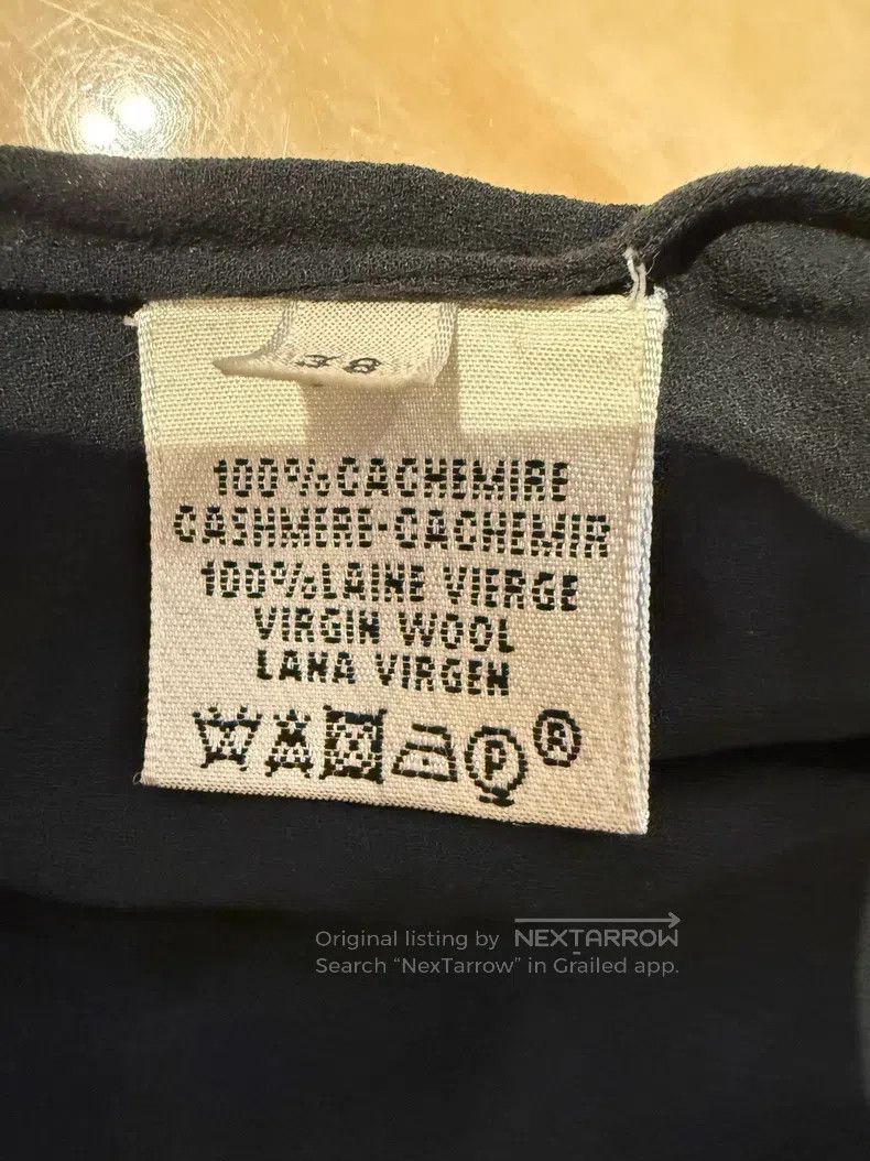 Hermes Hermes Black cashmere sweater, V-neck design, loose fit, 1 Size XS / US 0-2 / IT 36-38 - 7 Thumbnail