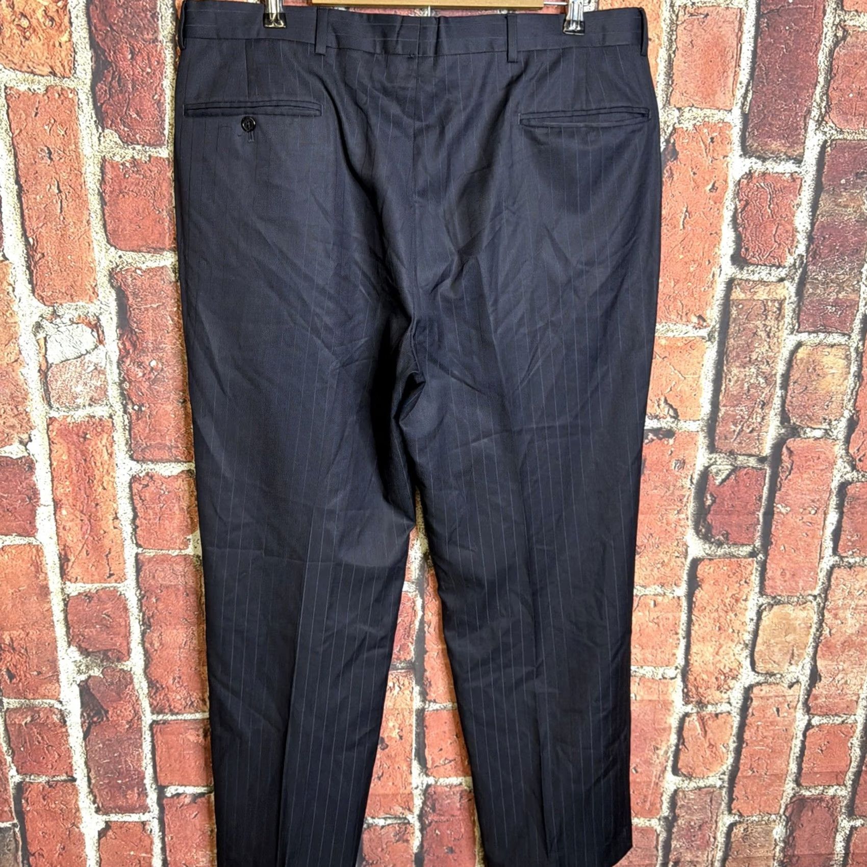 Jos. A. Bank Jos A Bank Blue Pinstripe Suit Mens 43R /38W Size 46R - 8 Thumbnail