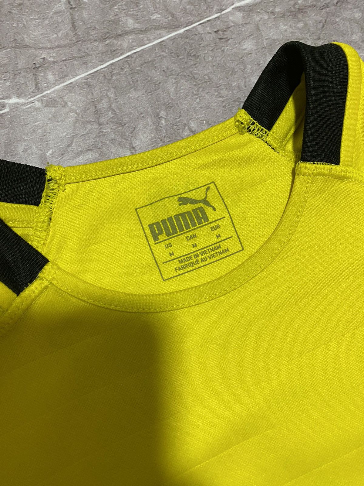 Puma Puma BVB Borussia Dortmund 18-19 Witsel #28 Soccer Jersey Size US M / EU 48-50 / 2 - 13 Thumbnail