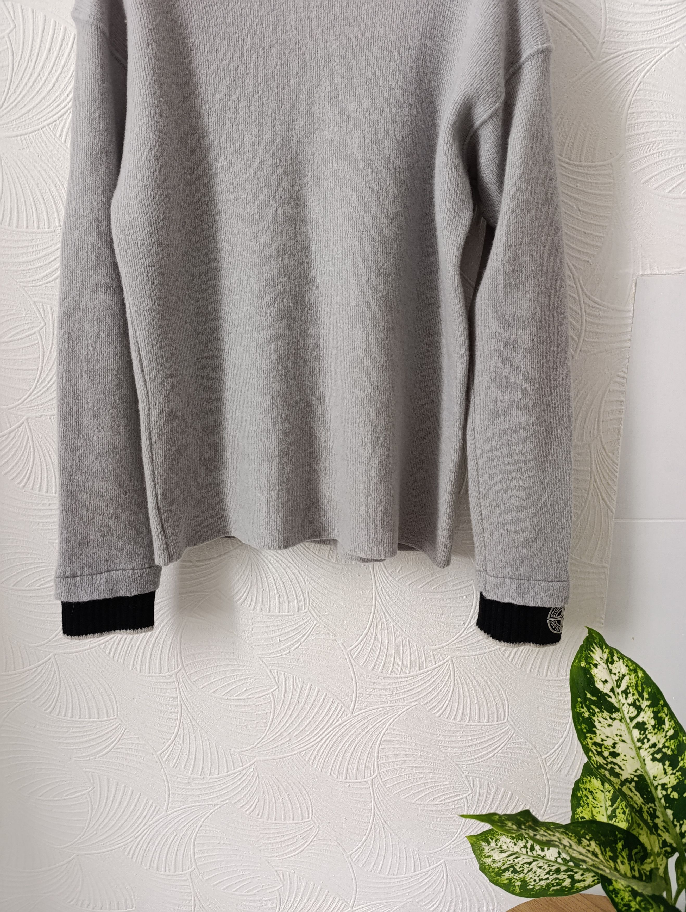 Stone Island STONE ISLAND PATCH BLACK-CUFF HIGH-NECK VINTAGE SWEATER Size US XL / EU 56 / 4 - 6 Thumbnail