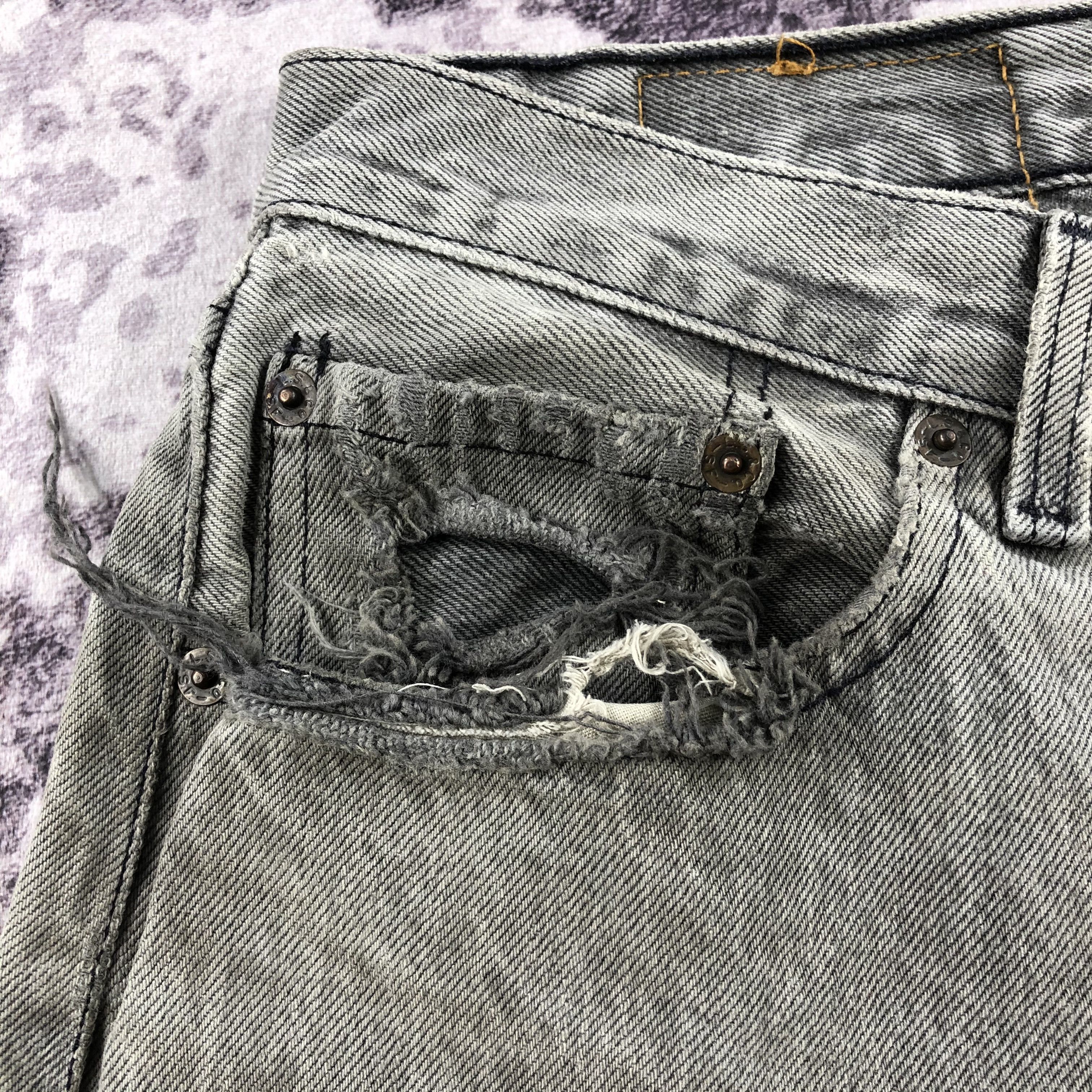 Levi's Vintage 90s Ash Gray Levis 501 Jeans-JM2441 Size US 36 / EU 52 - 14 Thumbnail