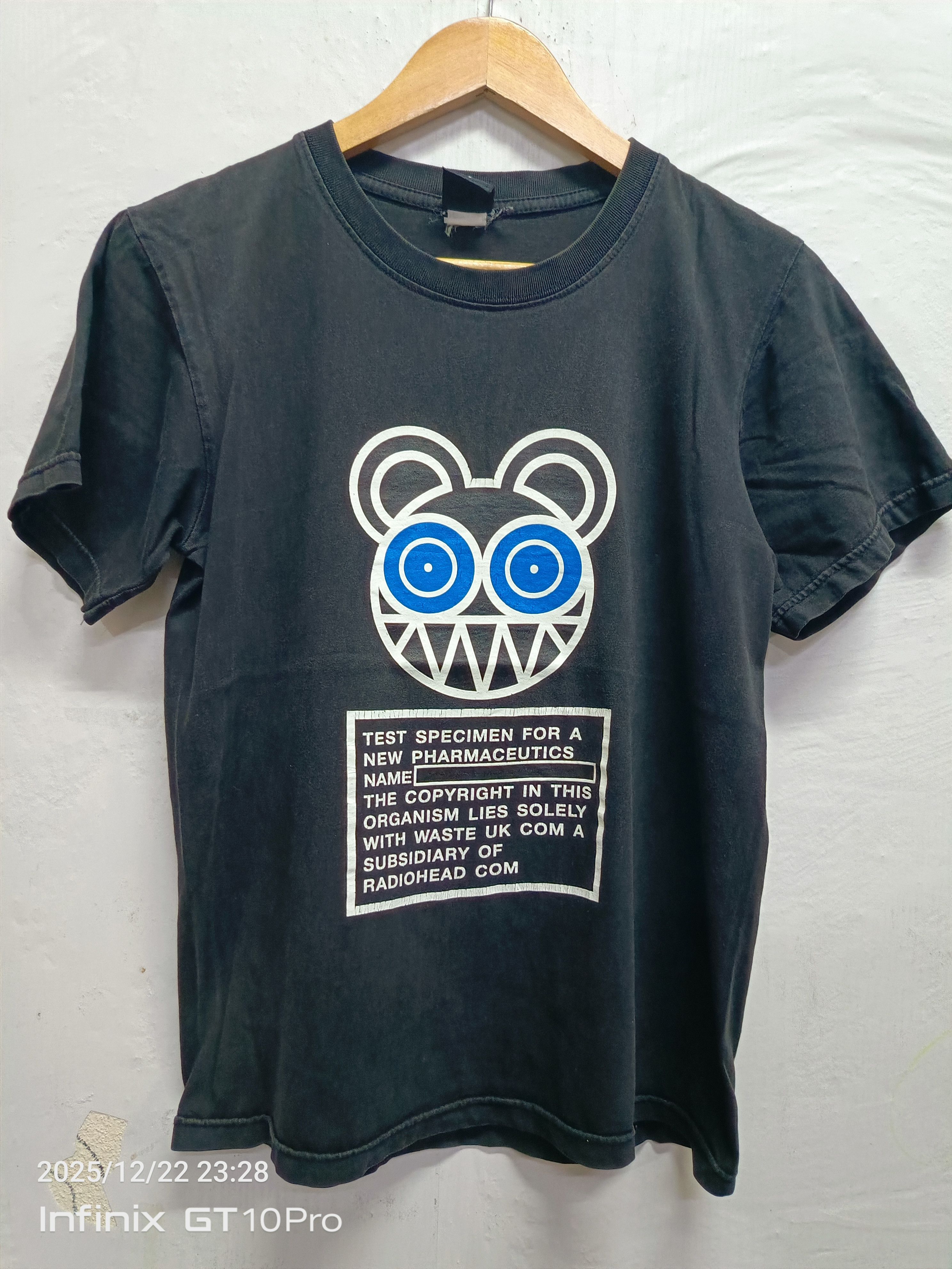 Vintage Vintage Radiohead Band Tee Size US XS / EU 42 / 0 - 1 Thumbnail