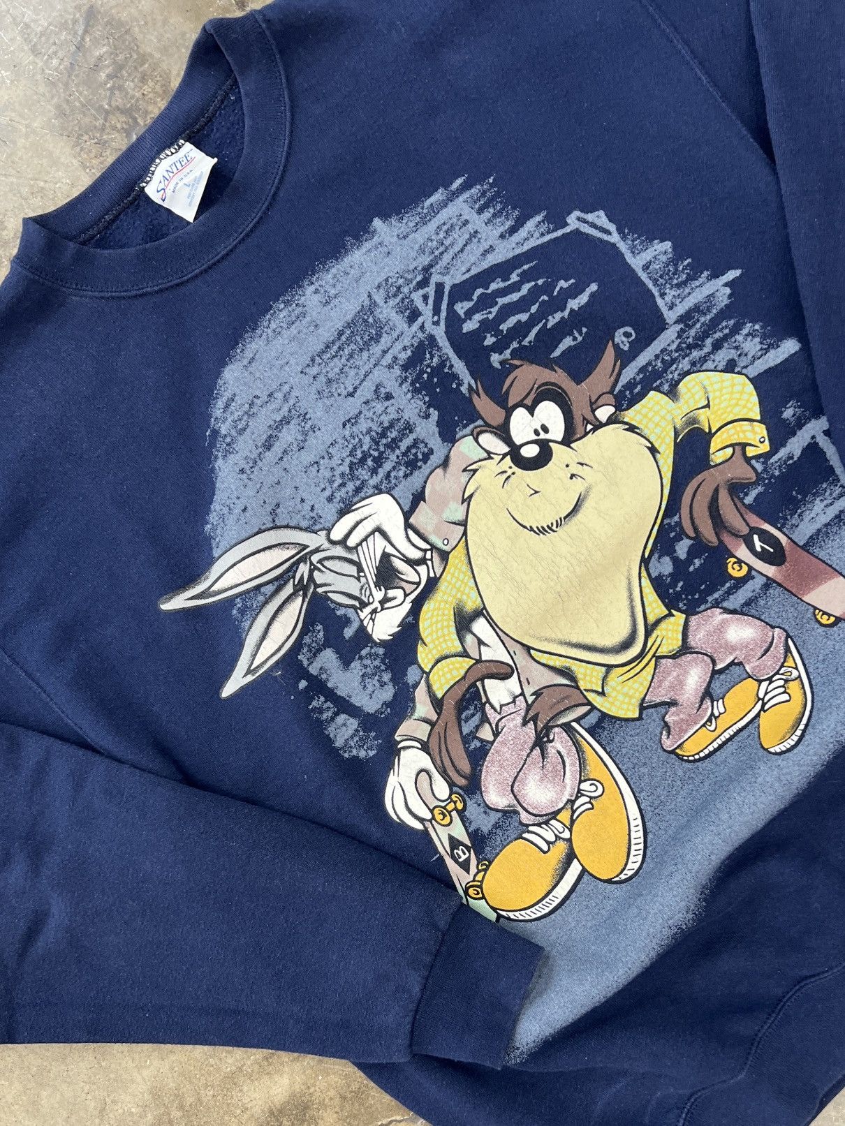 Vintage × Warner Bros Vintage 1995 Bugs Bunny Taz Skateboard Fight Crewneck Large Size US L / EU 52-54 / 3 - 1 Thumbnail