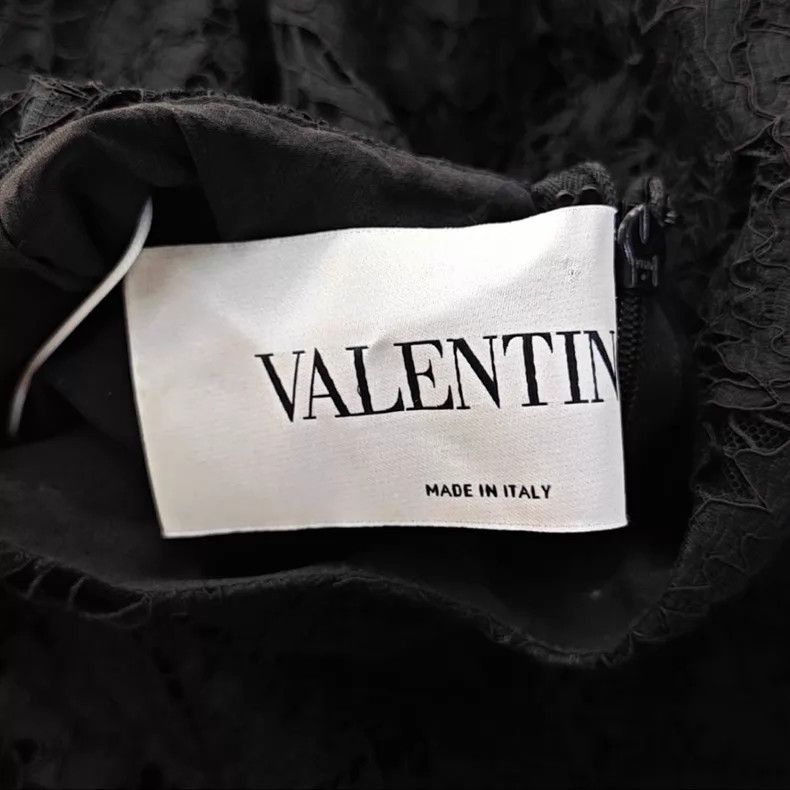 Valentino Valentino Black lace dress Size M / US 6-8 / IT 42-44 - 5 Thumbnail