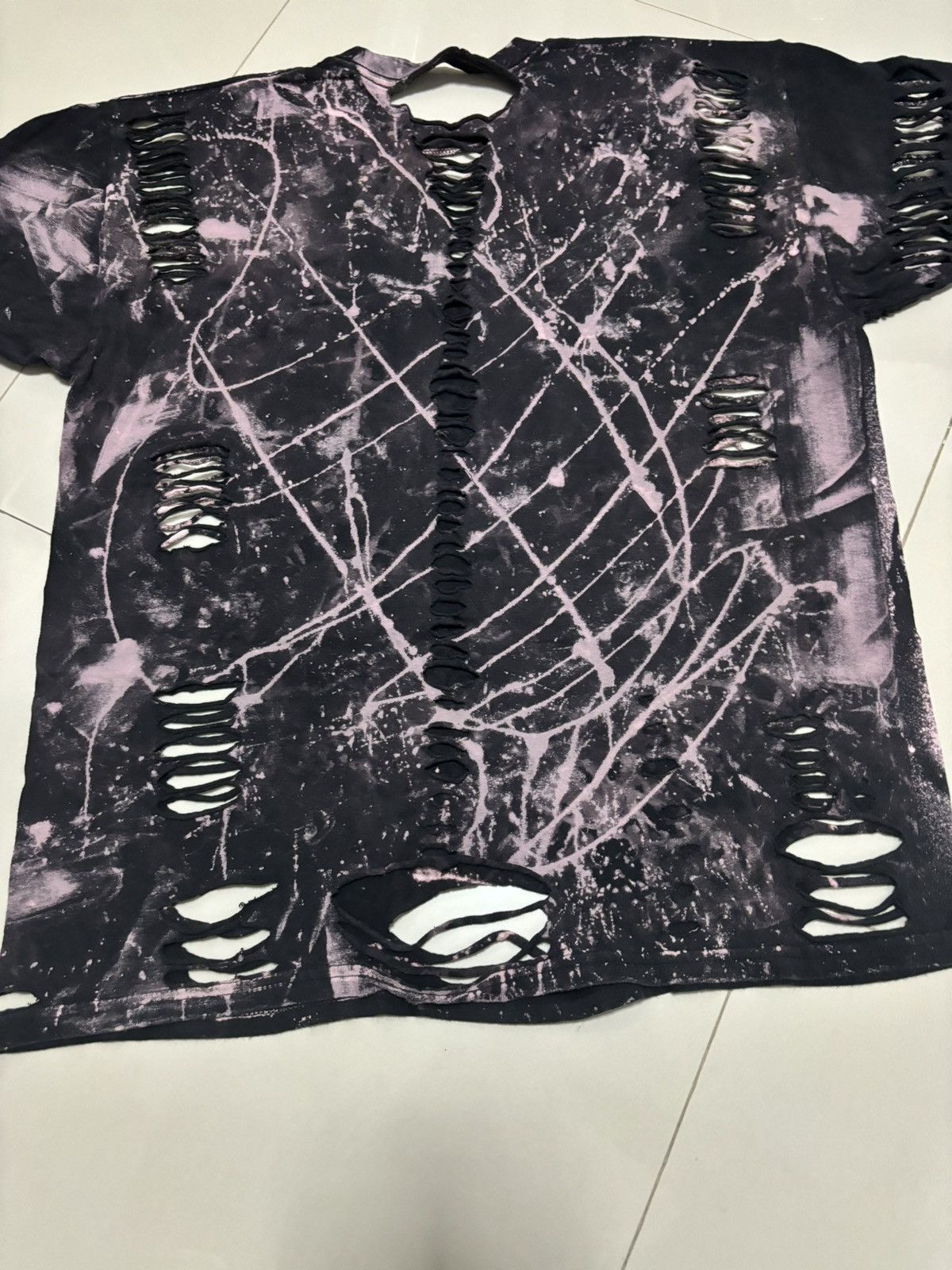 Band Tees Selena Thrashed Distressed T Shirt Size US L / EU 52-54 / 3 - 4 Thumbnail