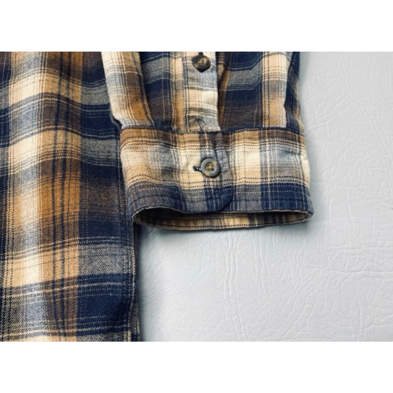 Carhartt VINTAGE Carhartt Hubbard 103822 Flannel Shirt Mens 2XL Heavyweight Brown Plaid 8264 Size US XXL / EU 58 / 5 - 4 Thumbnail