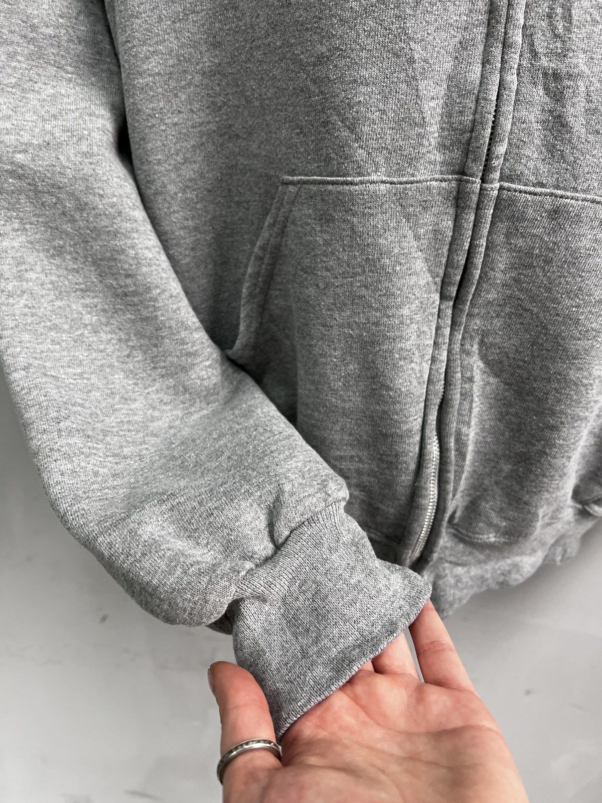 Russell Athletic Oversized black 90s hoodie Russel Athletic hoodie kanye west Size US L / EU 52-54 / 3 - 6 Thumbnail
