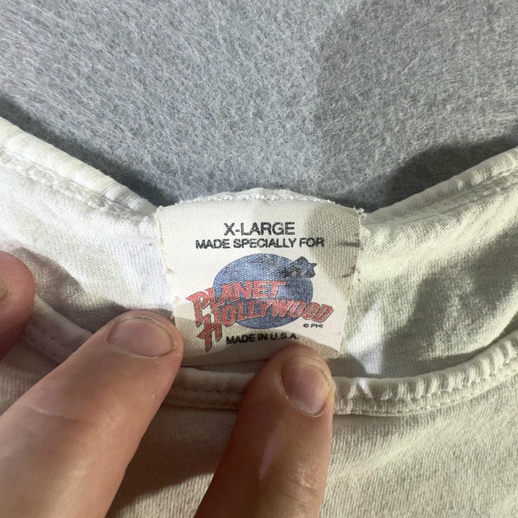 Planet Hollywood VINTAGE Planet Hollywood T-Shirt Men XL White 90s Retro Travel Promo Cotton Sleeveless Aspen Graphic Size US XL / EU 56 / 4 - 5 Thumbnail