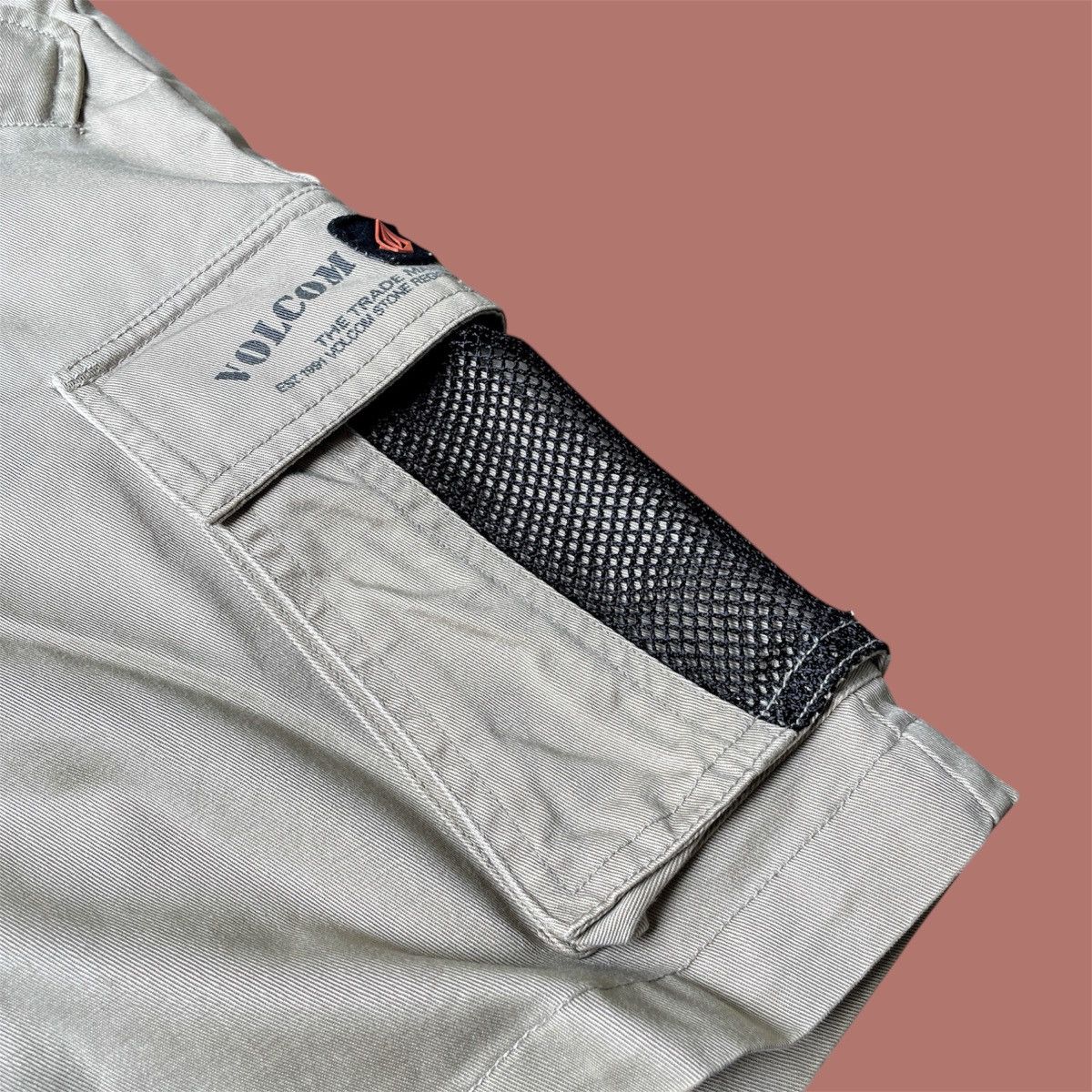 Vintage × Volcom Vintage 90’s Volcom Stone “Apocalypse Shorts” Jorts Cargo Size US 30 / EU 46 - 2 Thumbnail