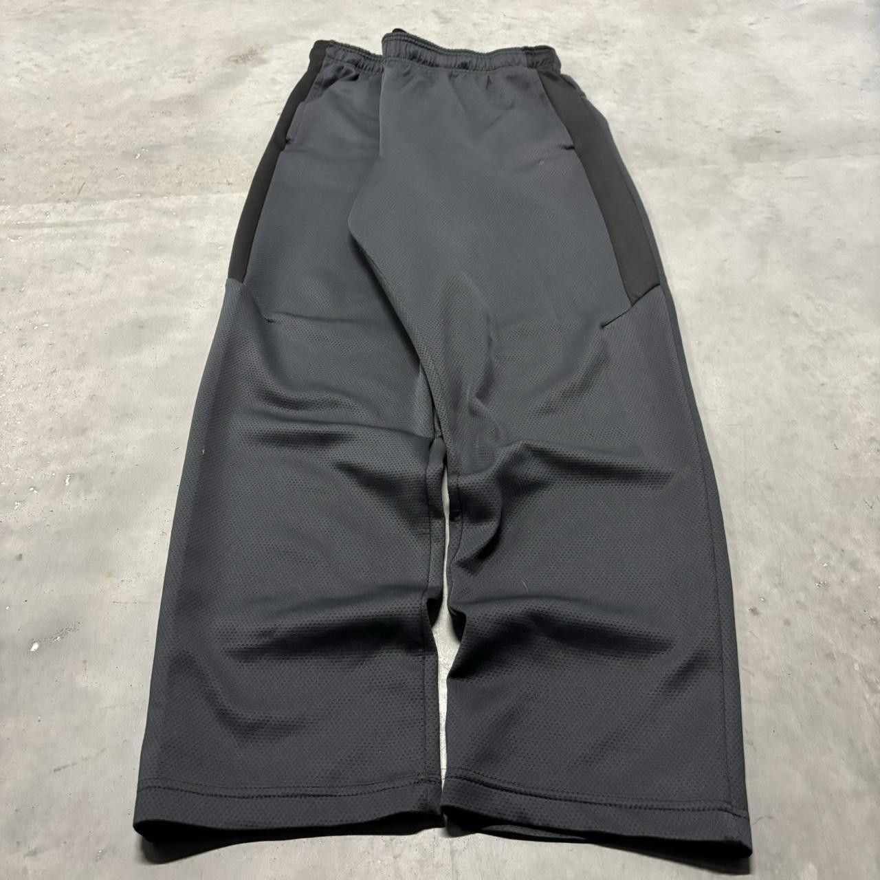 Russell Athletic × Vintage Crazy Vintage Y2K/2000s Dark Grey Black Russell Skater Essential Track Pants! Size US 34 / EU 50 - 2 Thumbnail