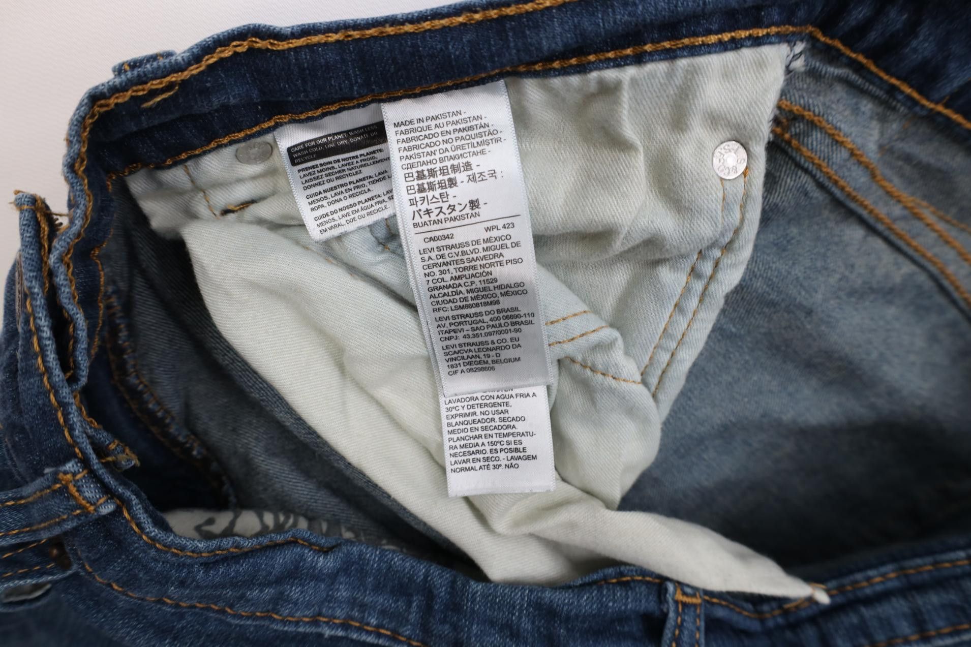 Levi's Vintage Y2K Levis 505 Stretch Regular Straight Leg Jeans Size US 34 / EU 50 - 8 Thumbnail