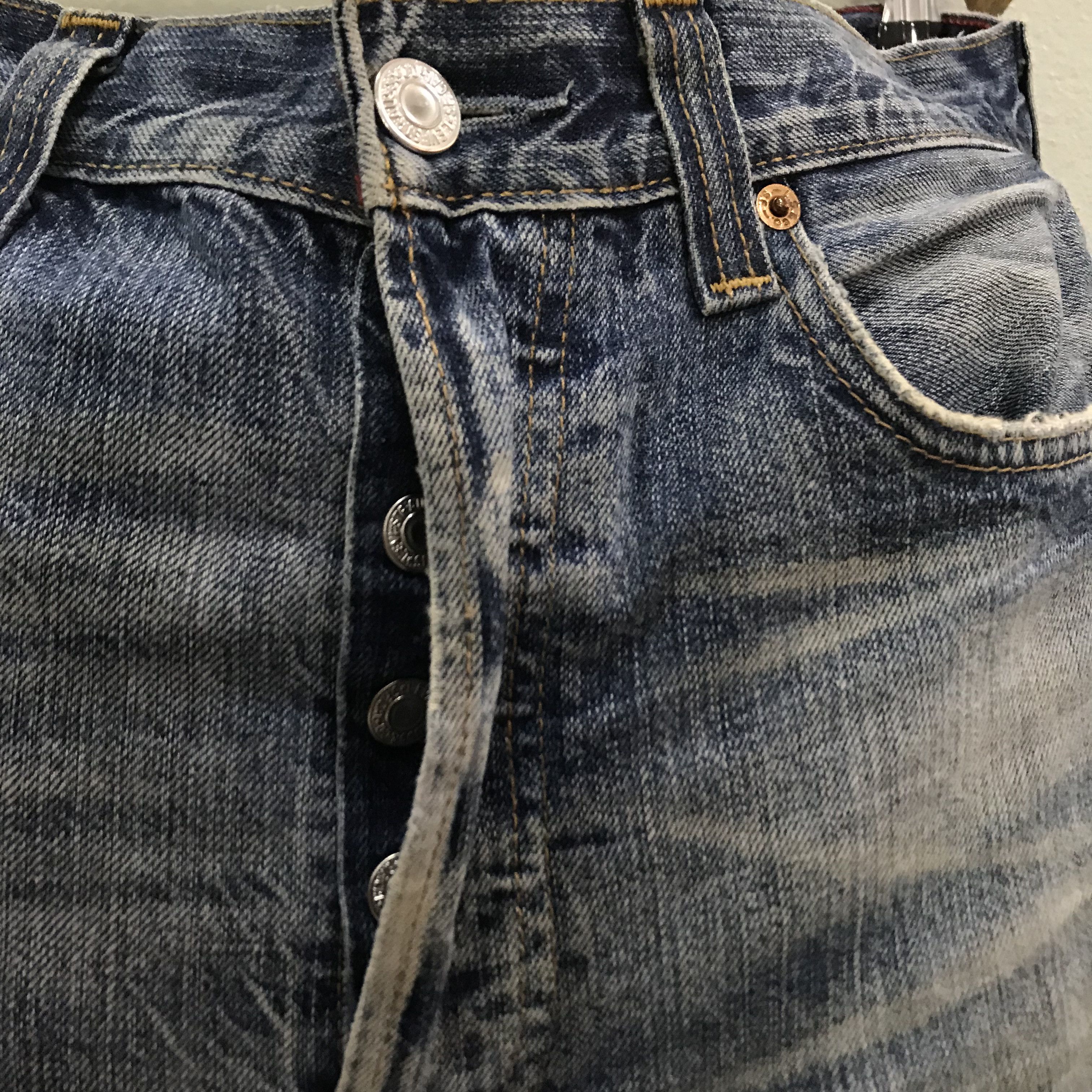 Levi's Vintage Levi’s 501 Button Fly Distressed Faded Blue Jeans Size US 33 - 10 Thumbnail