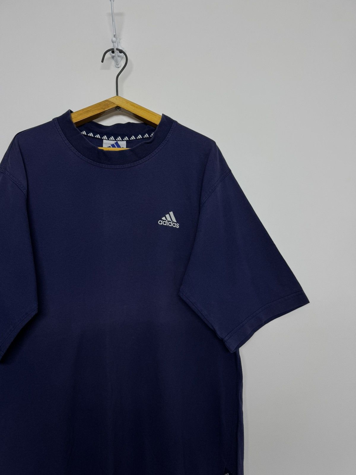 Adidas Vintage Adidas Logo T-Shirt 90’s Size US M / EU 48-50 / 2 - 1 Thumbnail