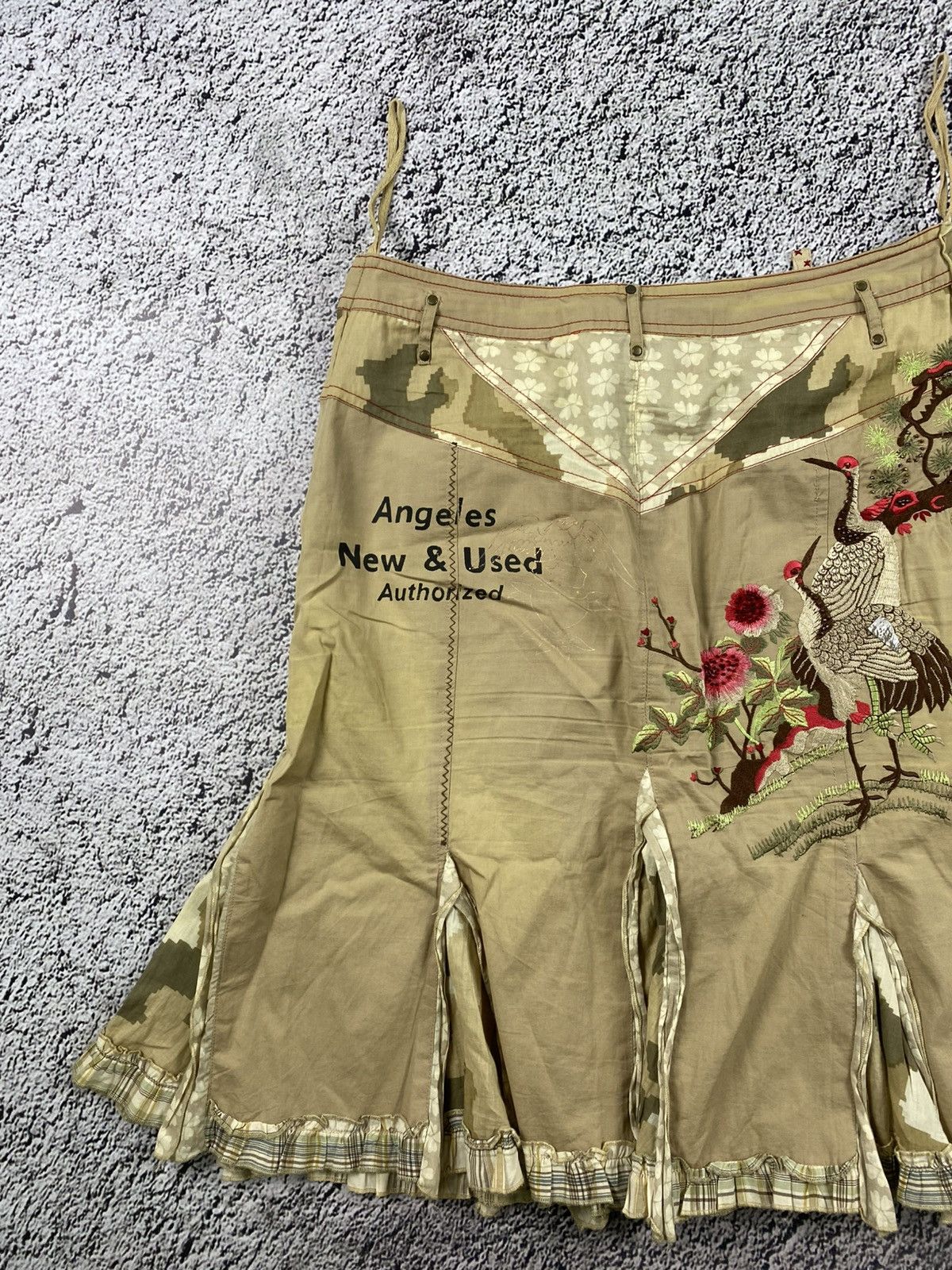 Vintage Vintage Y2K camo pleated midi skirt 00s juicy style Size 30" / US 8 / IT 44 - 5 Thumbnail