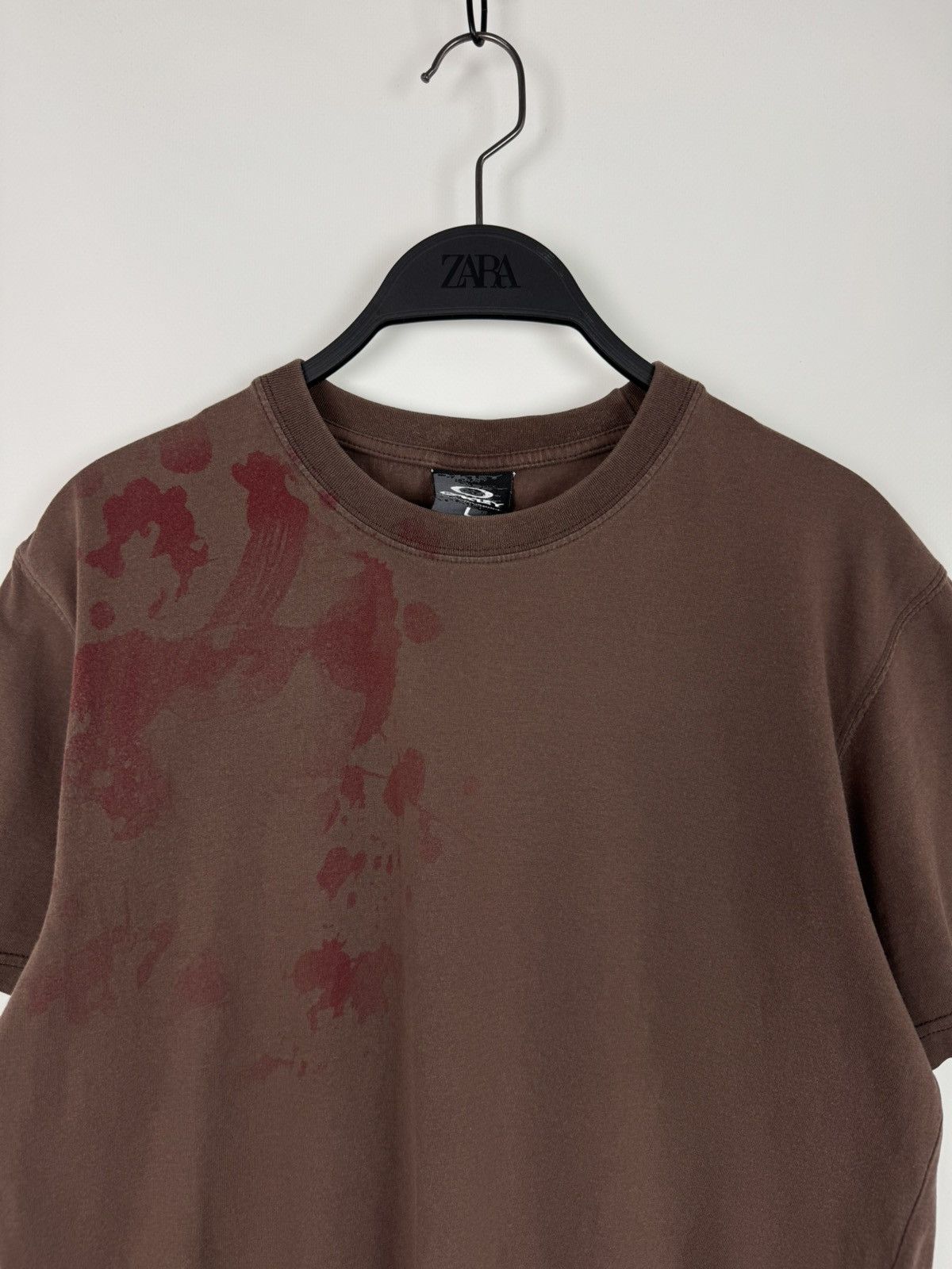 Vintage Y2K Vintage Distressed Oakley Face Graphic Brown T-Shirt Size US L / EU 52-54 / 3 - 2 Thumbnail