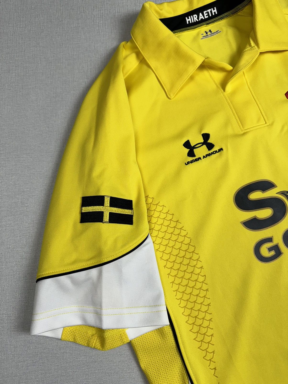 Under Armour Under Armour Wales Rugby Shirt Mens Yellow SA Gold Welsh WRU Size US M / EU 48-50 / 2 - 5 Thumbnail
