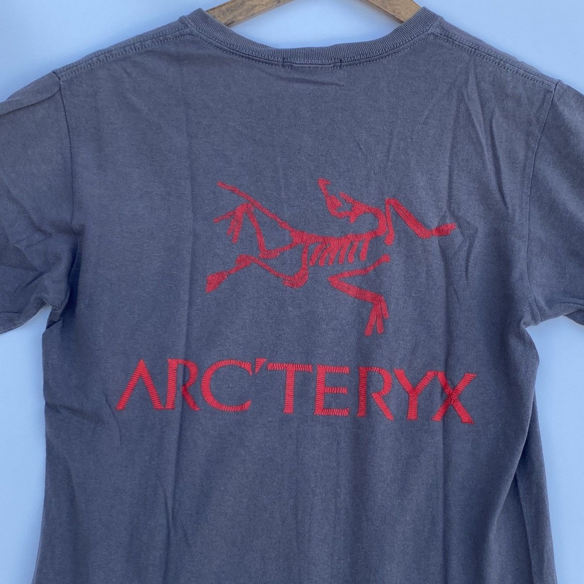 Arc'teryx Vintage Arc'teryx archaeopteryx big logo grey Small Size US S / EU 44-46 / 1 - 7 Thumbnail
