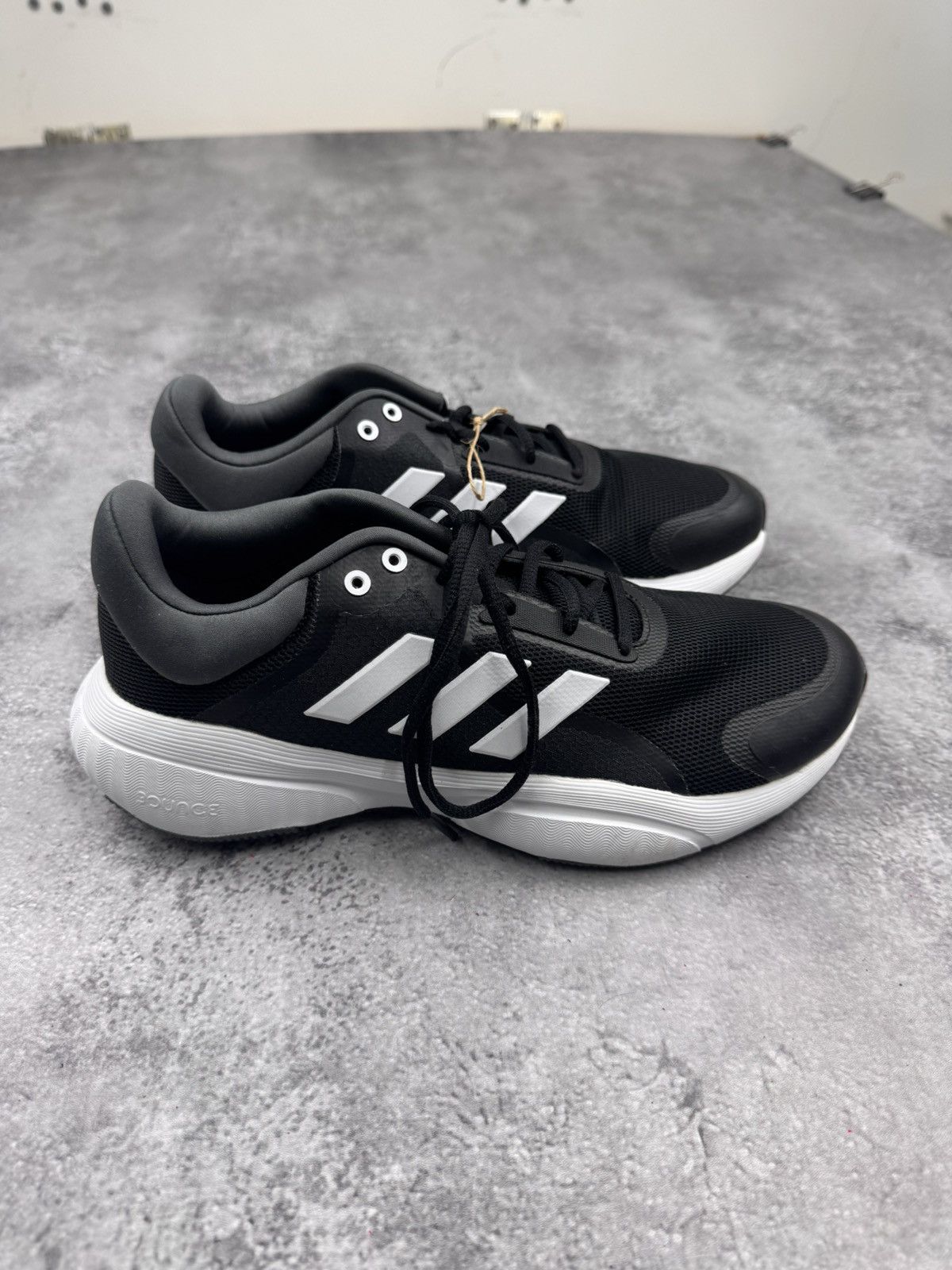 Adidas Adidas Response 2.0 Men NWT Black White Running Shoes Size US 7.5 / EU 40-41 - 4 Thumbnail
