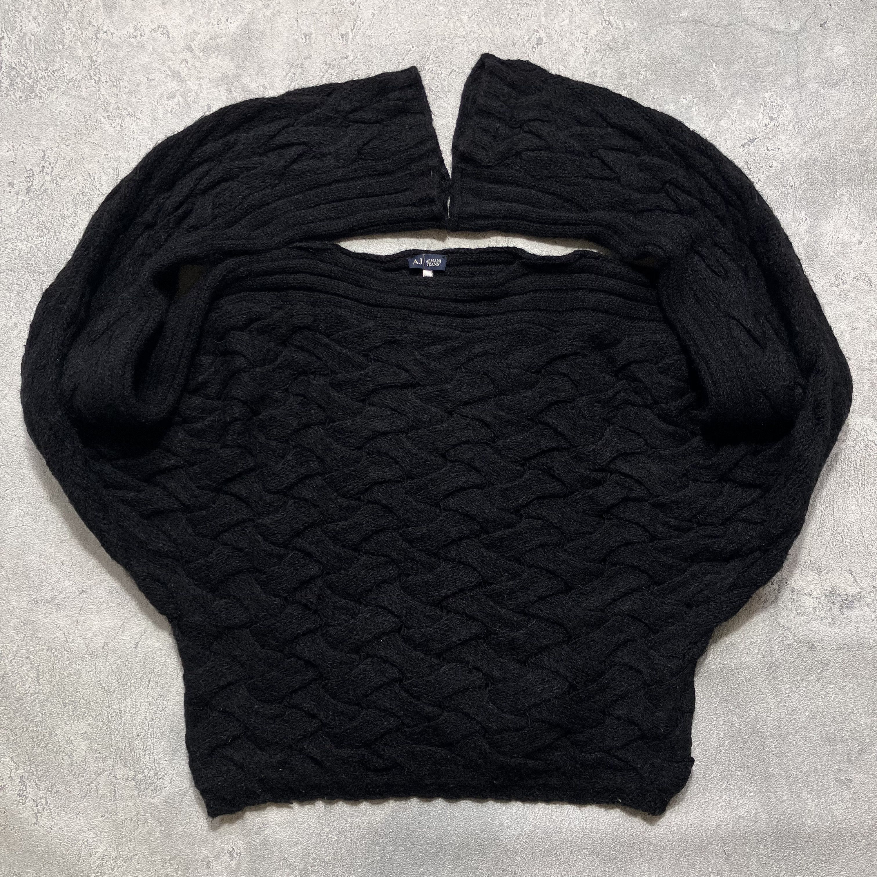 Giorgio Armani Vintage Armani jeans cropped seamless knitwear Size US M / EU 48-50 / 2 - 1 Thumbnail