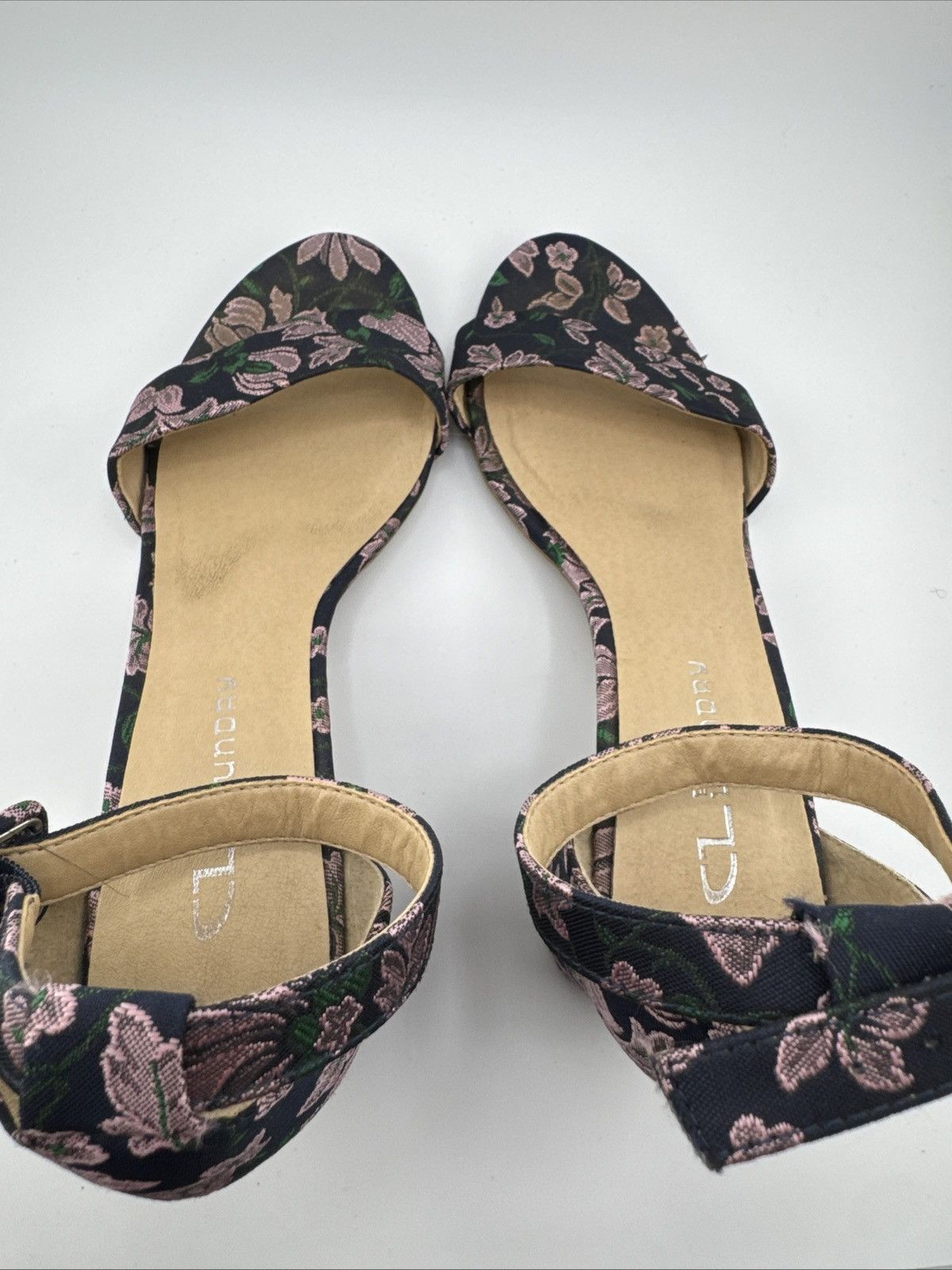 Chinese Laundry CL by Laundry Women Size 8 Blue Tapestry Block Wedge Heels Size US 8 / IT 38 - 5 Thumbnail