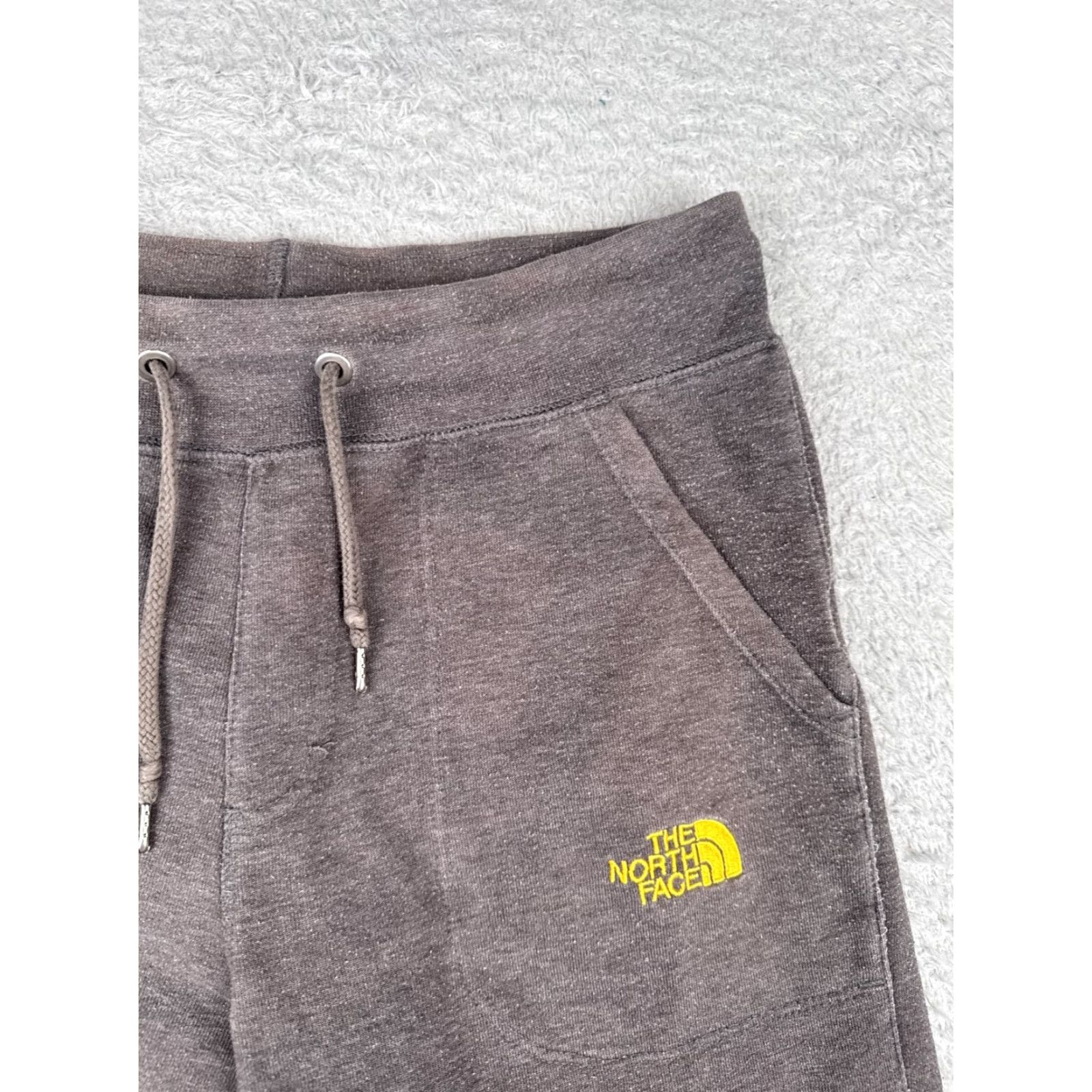 The North Face The North Face Shorts Men Small Gray Sweat Jersey Fabric Cotton Polyester 32x9 Size US S / EU 44-46 / 1 - 5 Thumbnail