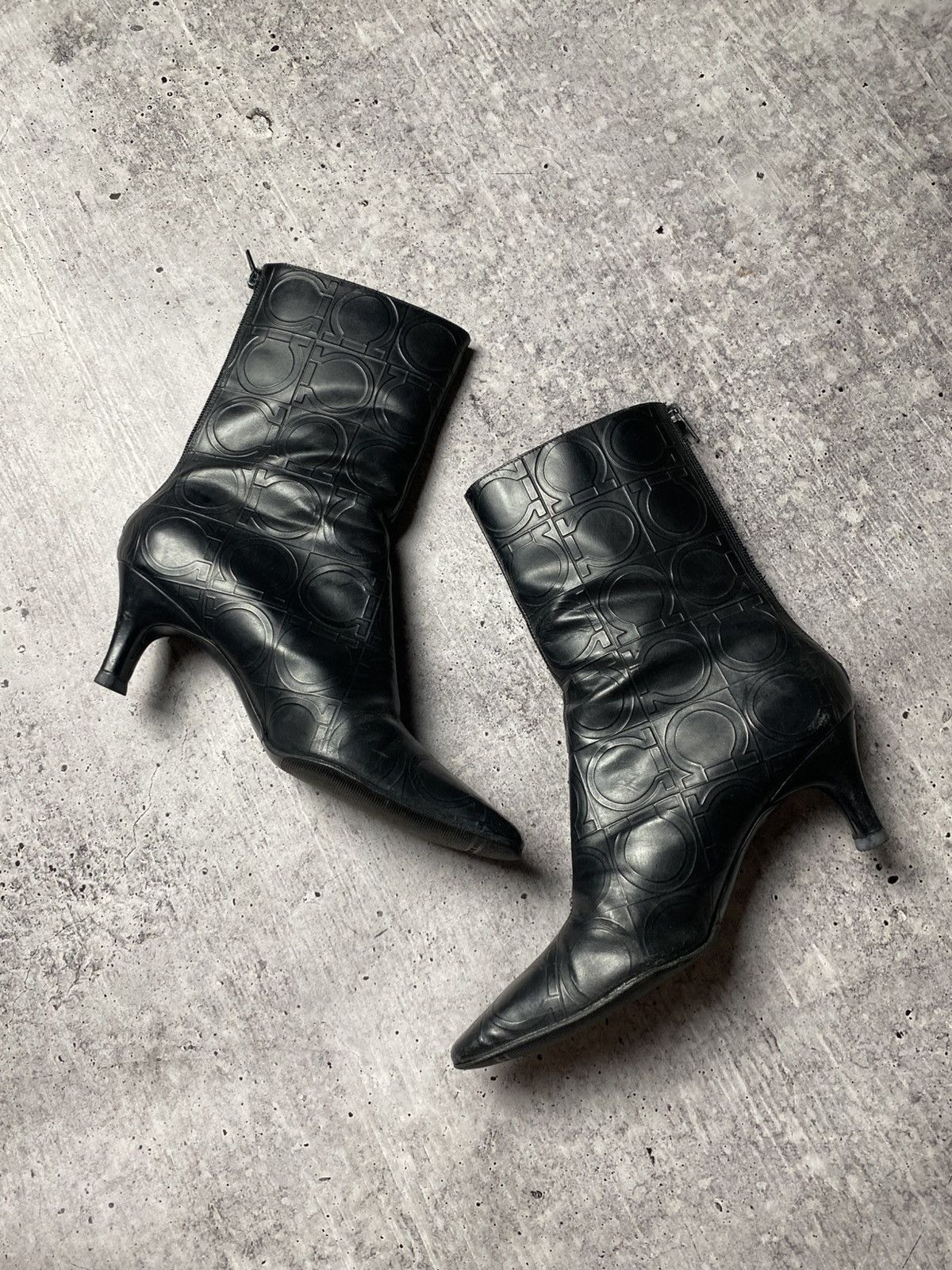 Salvatore Ferragamo Salvatore Ferragamo Monogram Leather Boots Size US 6 / IT 36 - 3 Thumbnail