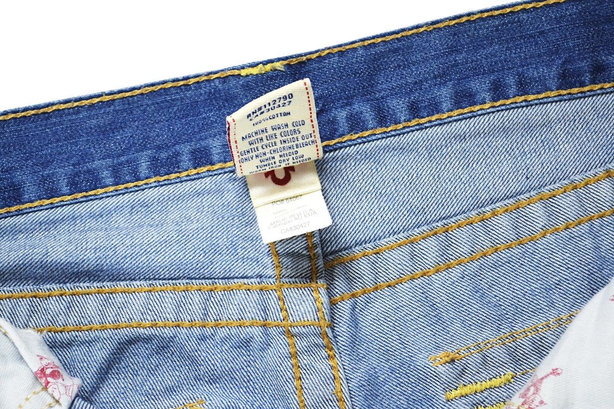 True Religion Y2k True Religion USA Straight Baggy Fit Painted Denim Size US 30 / EU 46 - 12 Thumbnail