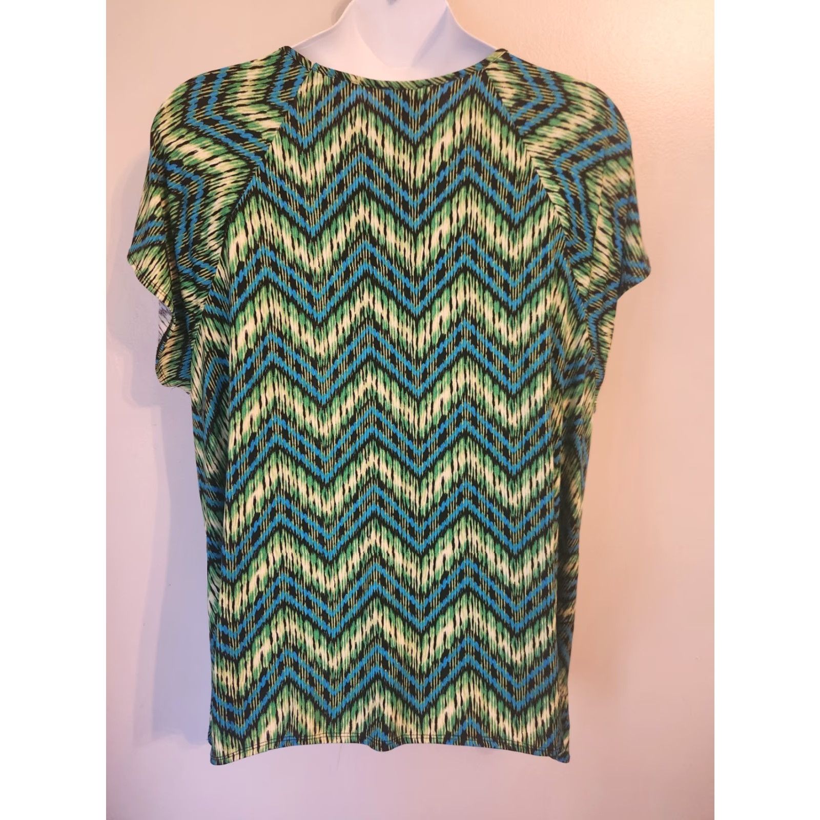 Avenue Avenue Blouse Women 4X Green Chevron Cap Sleeve Silky Top Plus Colorful Size XXL / US 16-18 / IT 52-54 - 4 Thumbnail