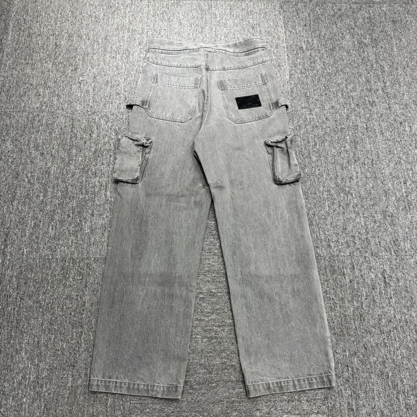 Louis Vuitton Louis Vuitton 3D pocketed denim jeans| Size US 30 / EU 46 - 2 Thumbnail