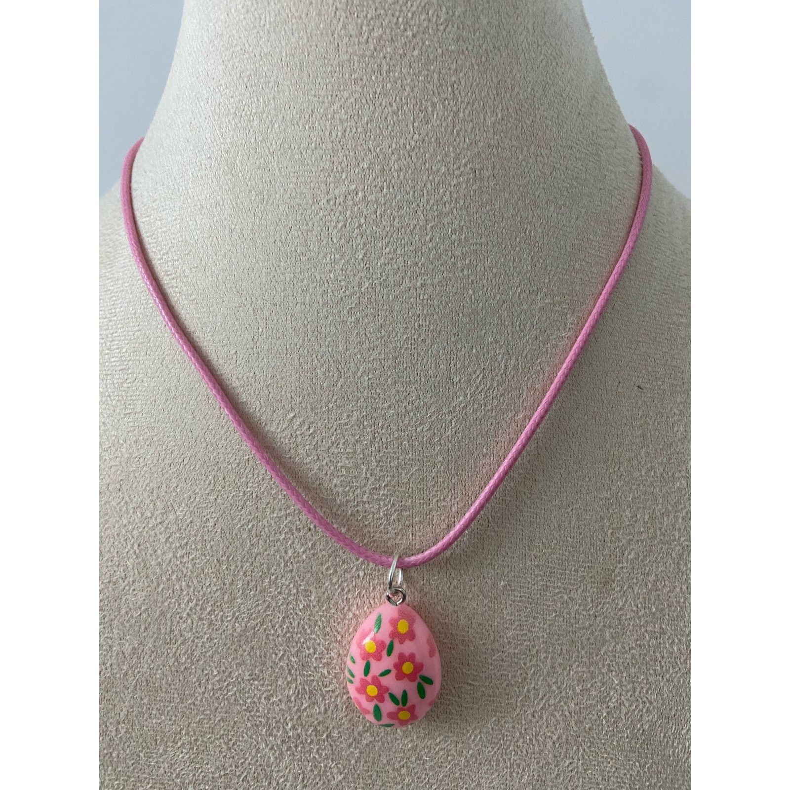 Handmade pink easter egg pendant necklace Size ONE SIZE - 1 Thumbnail