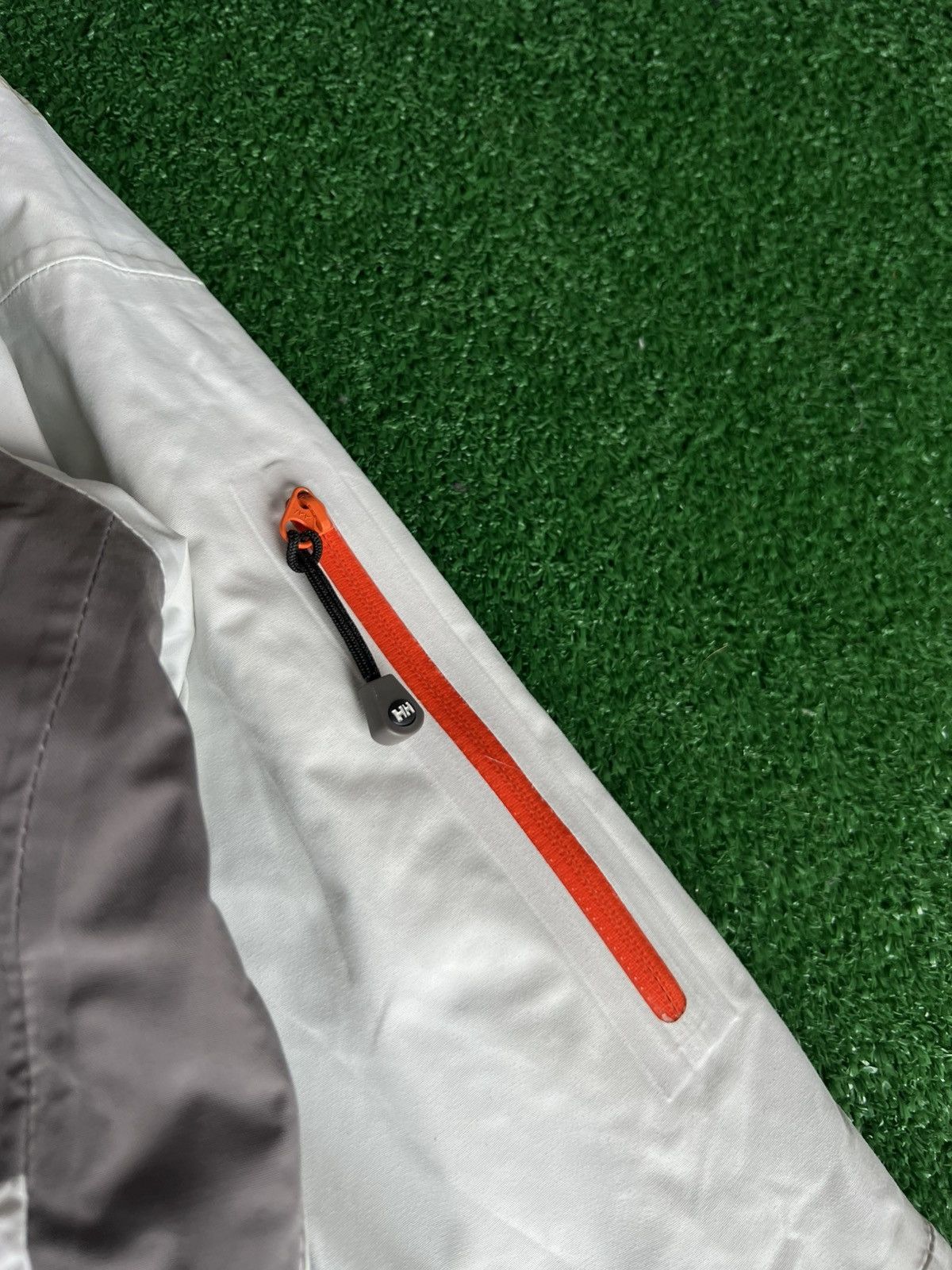 Helly Hansen Helly Hansen Seven J waterproof jacket Size US S / EU 44-46 / 1 - 6 Thumbnail